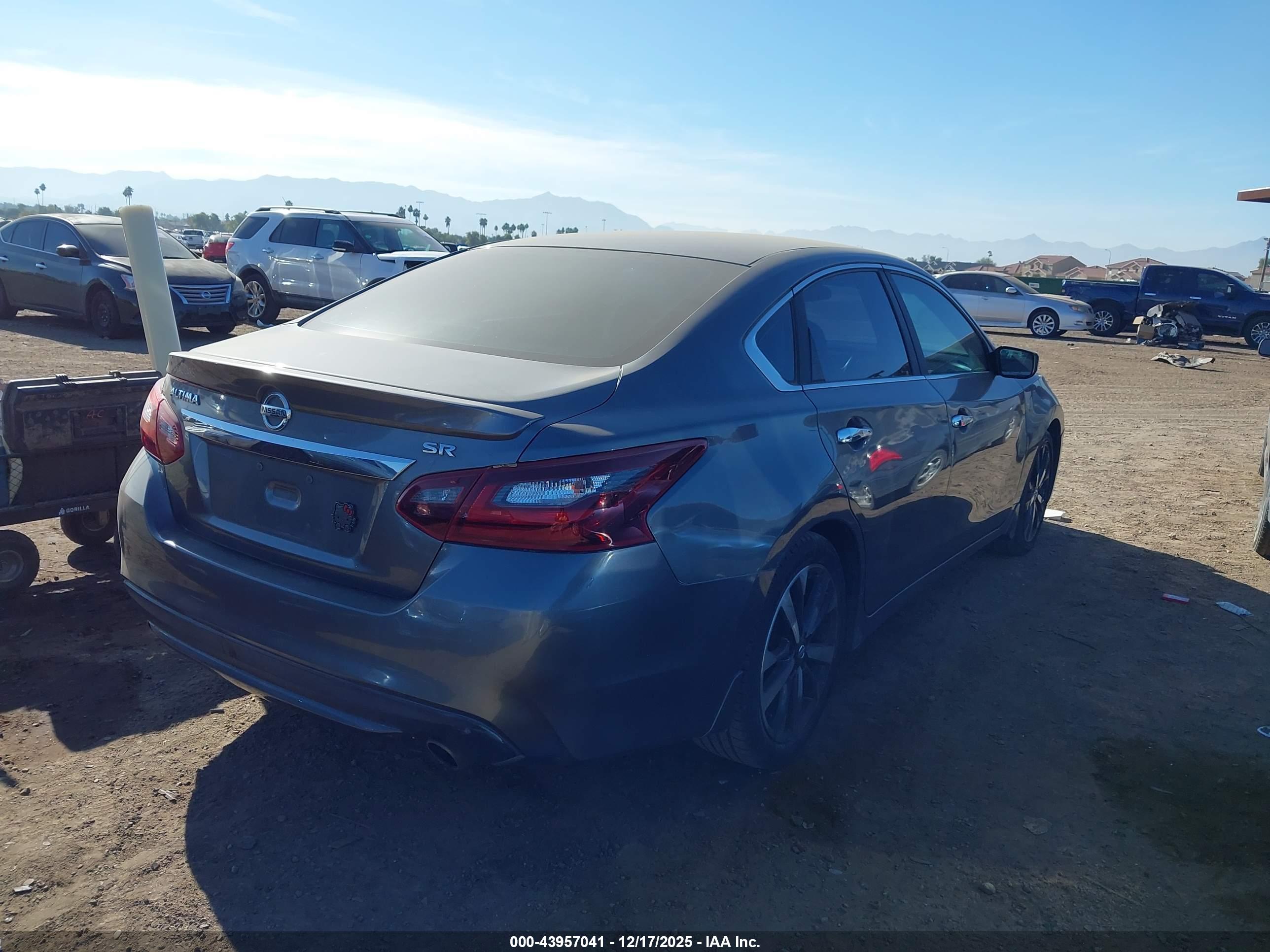 NISSAN ALTIMA image 4