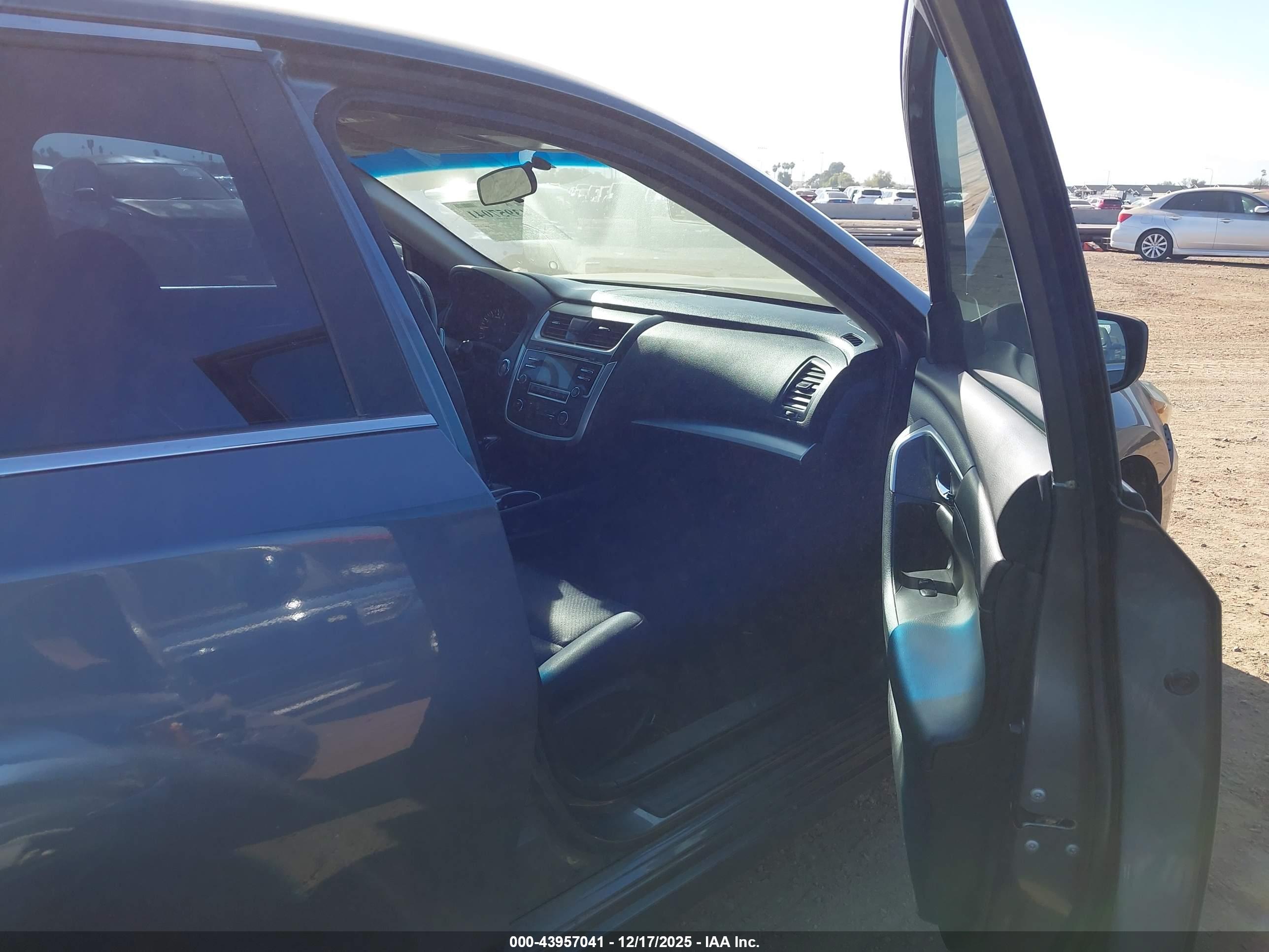 NISSAN ALTIMA image 5