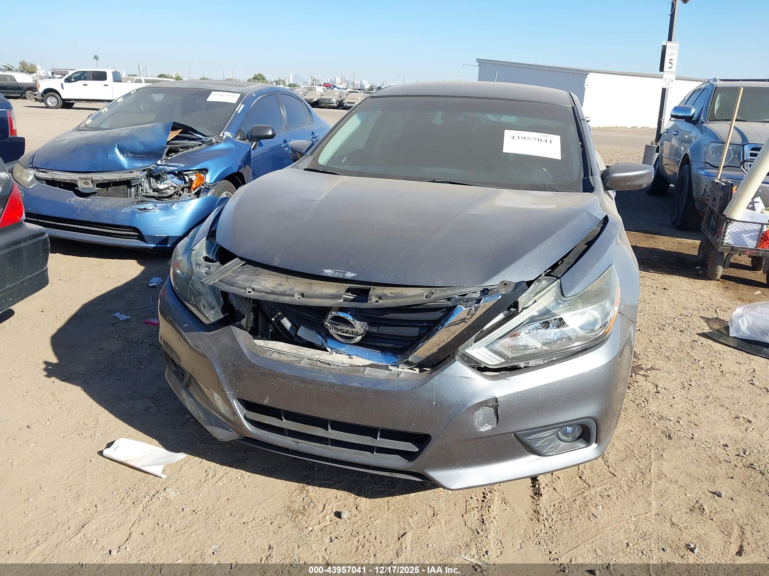 NISSAN ALTIMA image 6