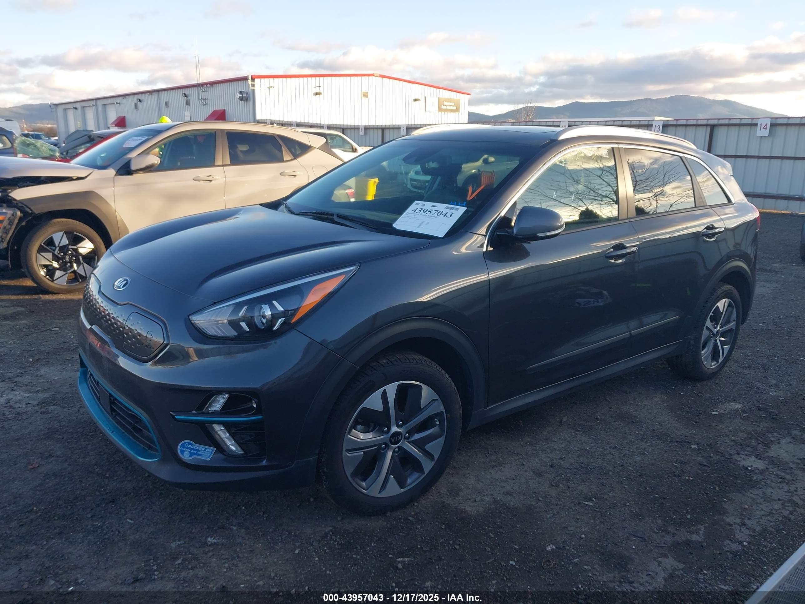 KIA NIRO image 2