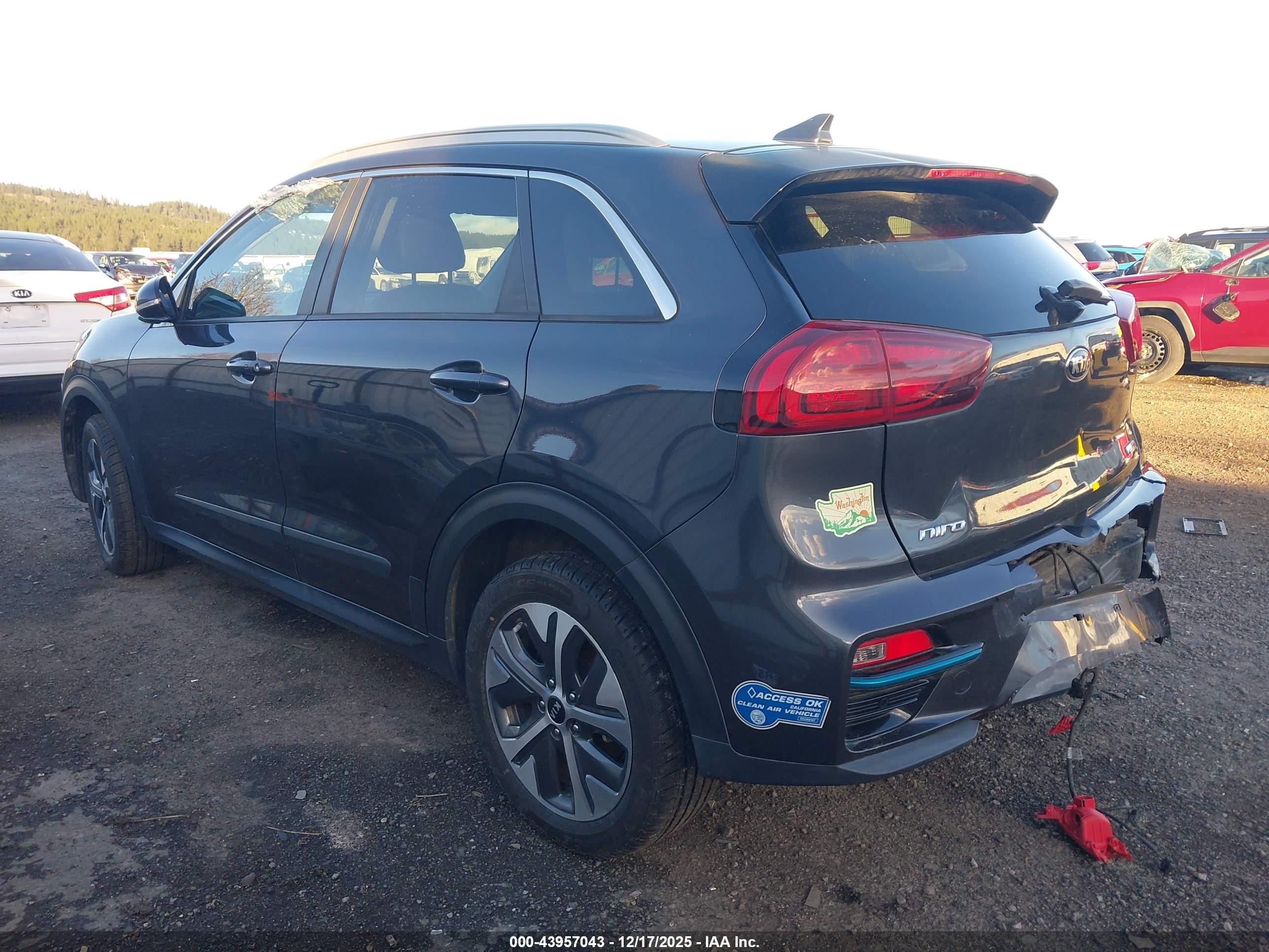 KIA NIRO image 3
