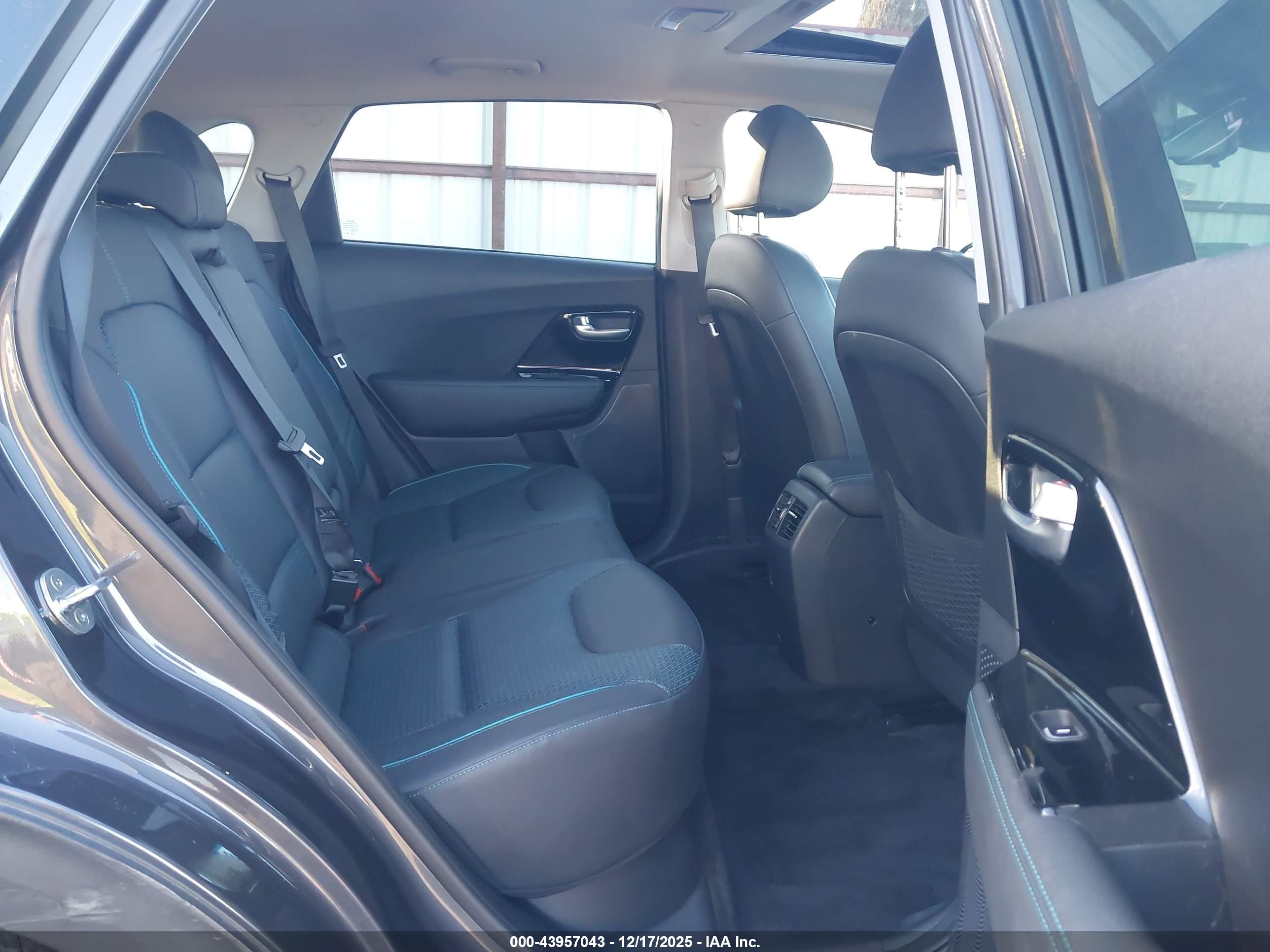 KIA NIRO image 8