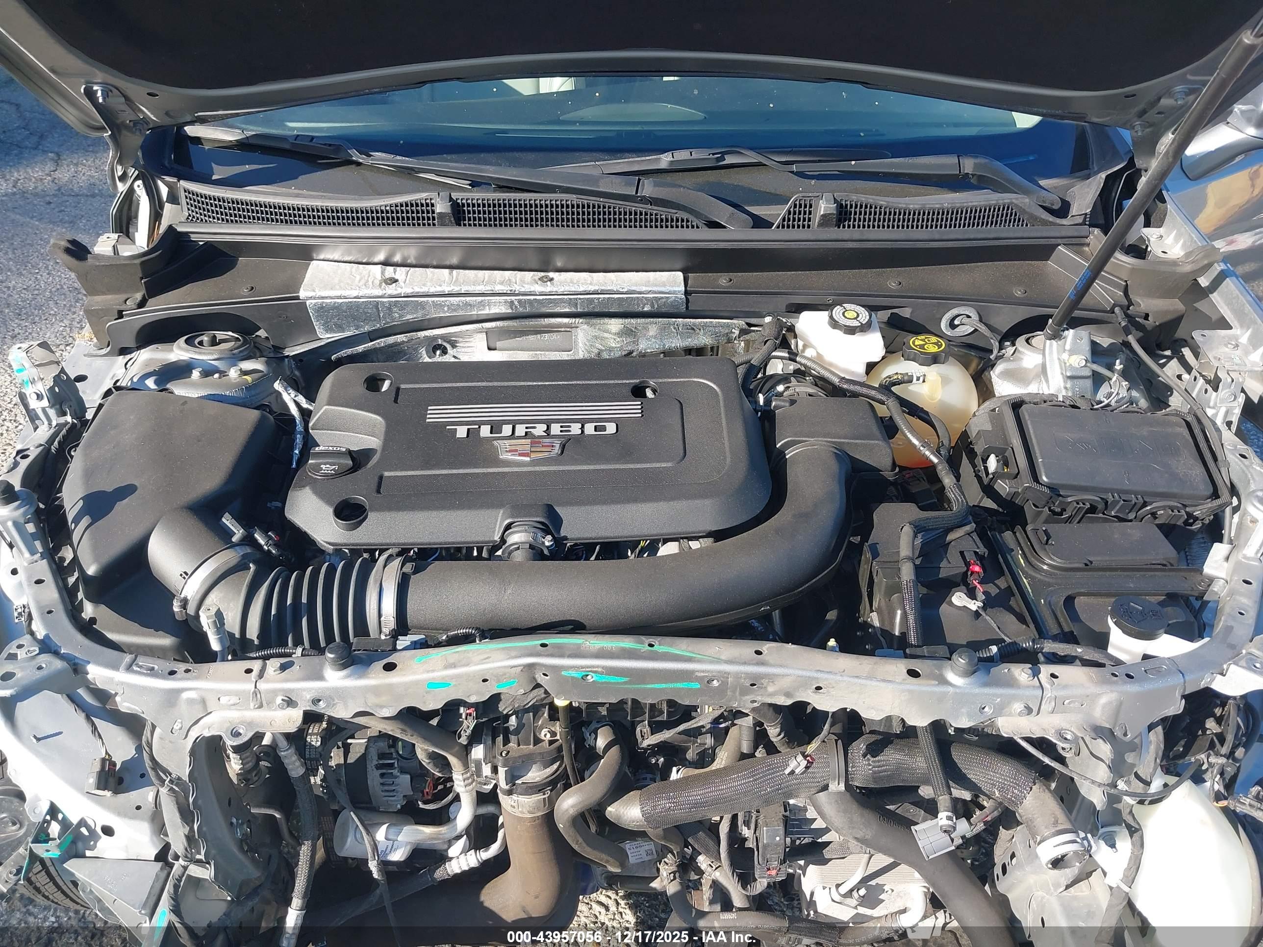 CADILLAC XT4 image 10
