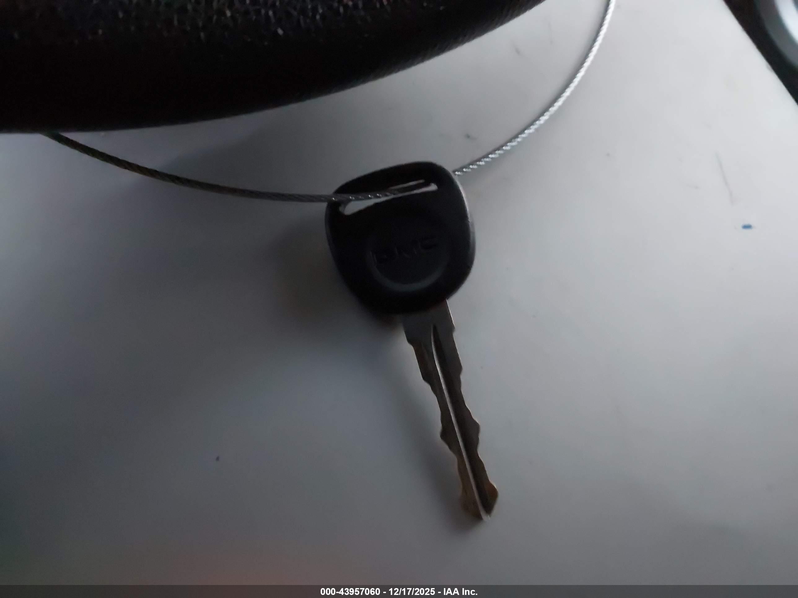 GMC ACADIA image 11