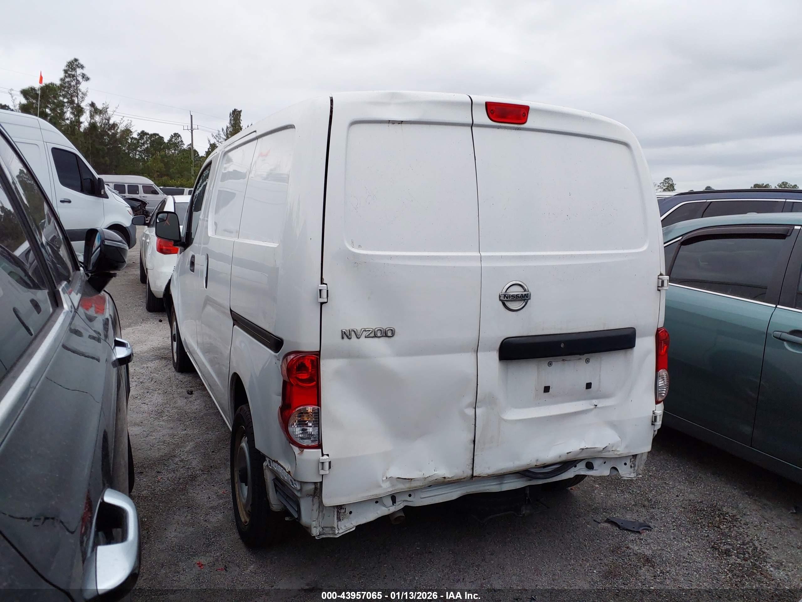 NISSAN NV200 image 3