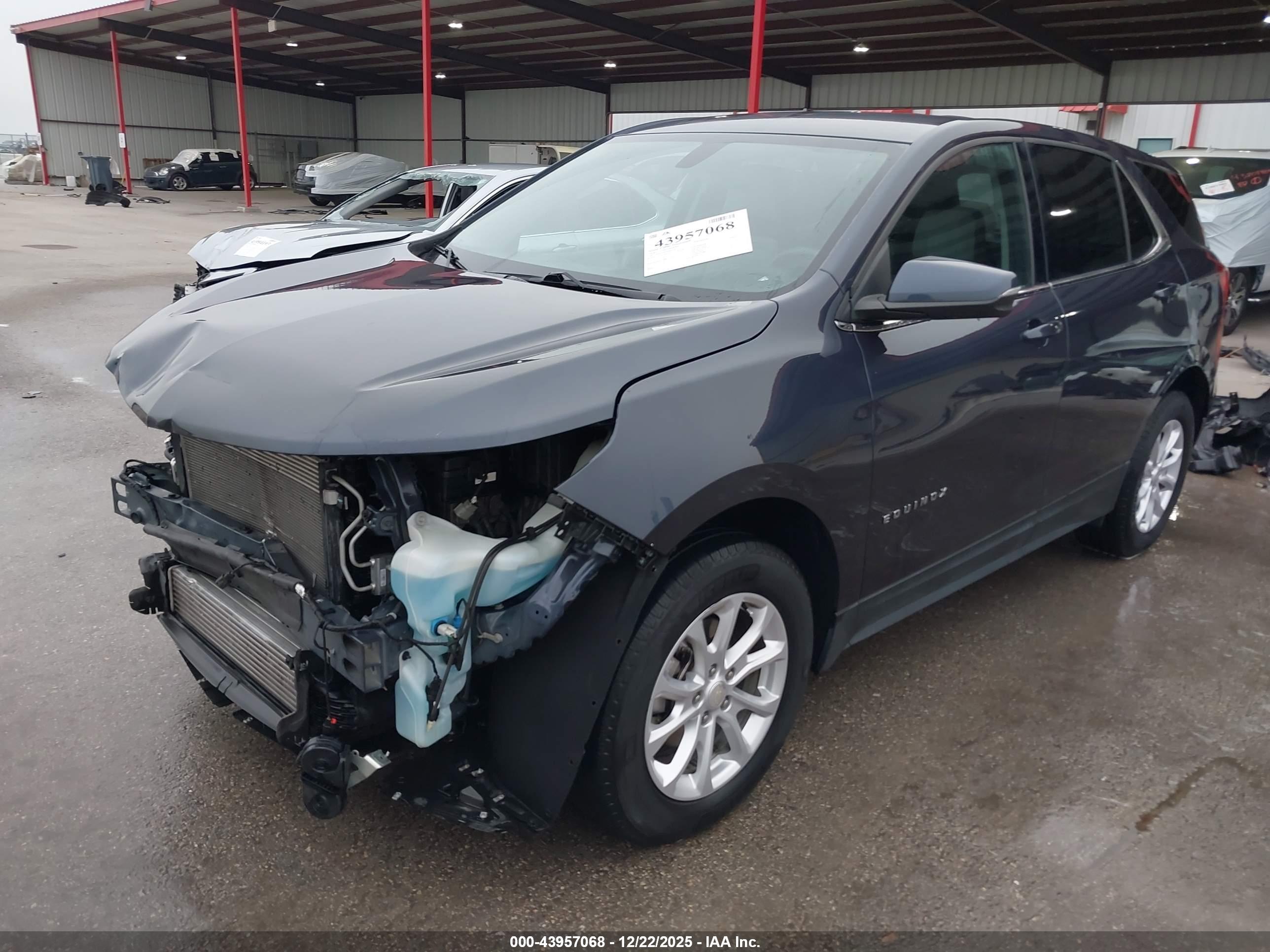 CHEVROLET EQUINOX image 2