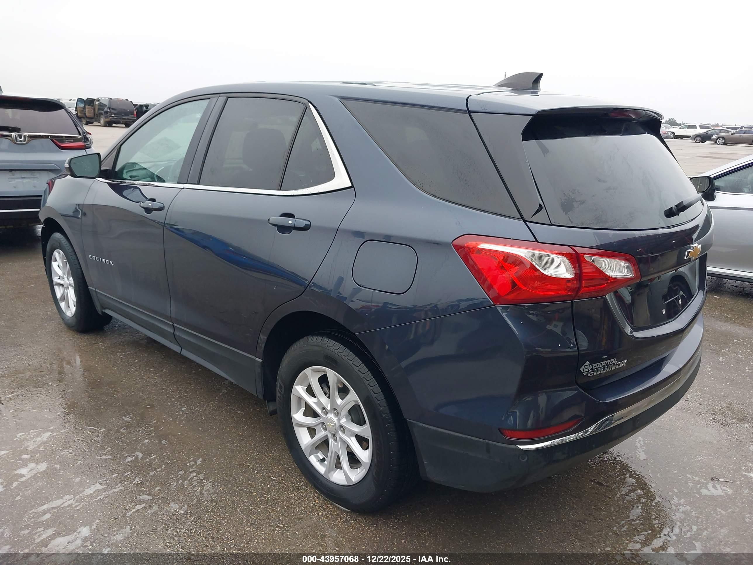 CHEVROLET EQUINOX image 3