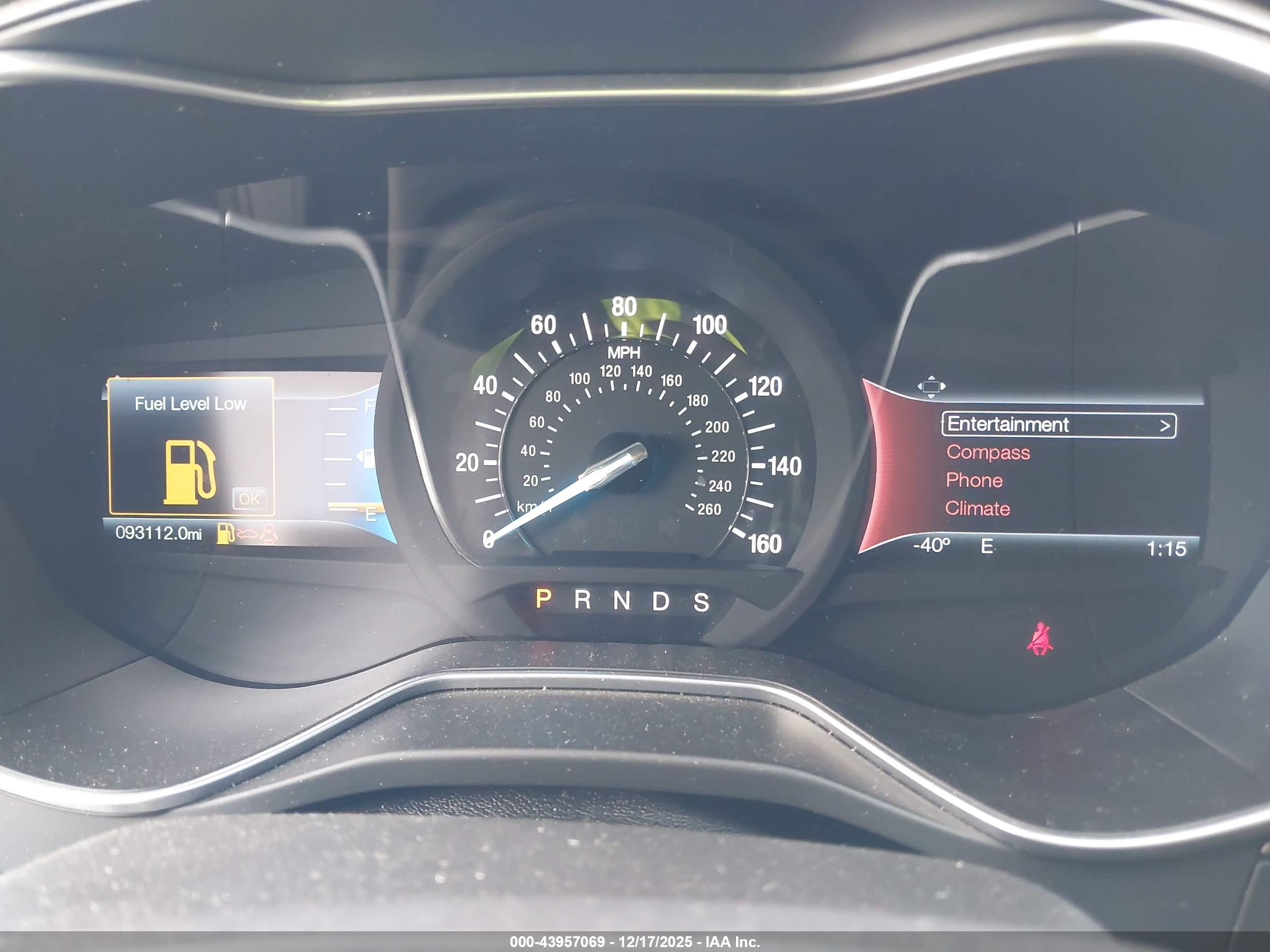 FORD FUSION image 7