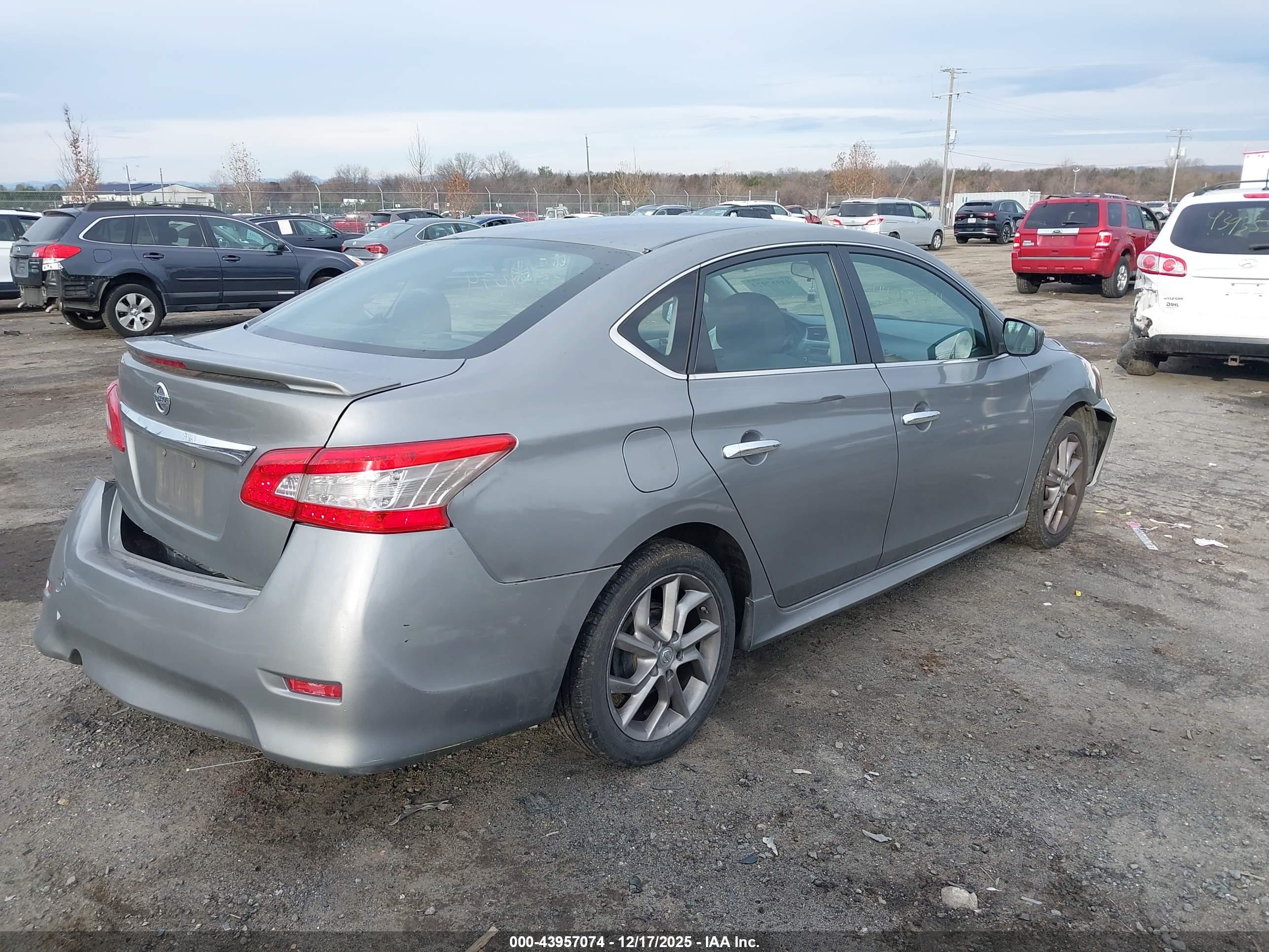 NISSAN SENTRA image 4