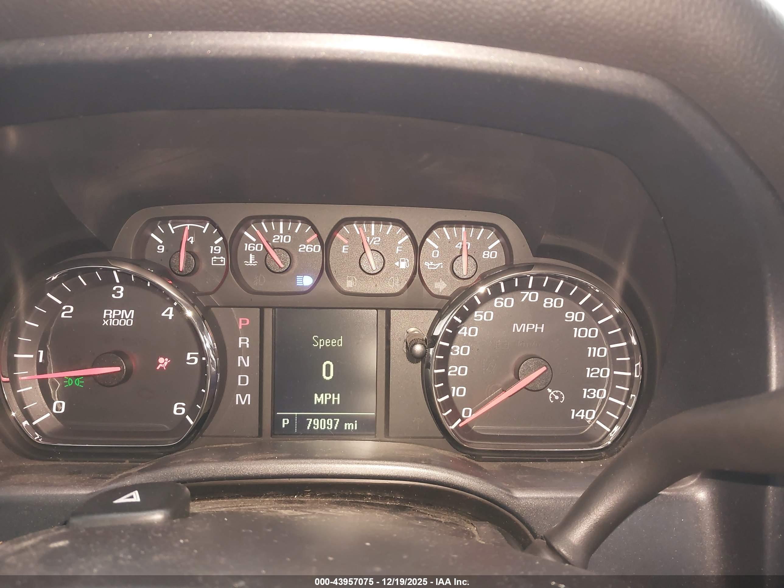 CHEVROLET SILVERADO image 7