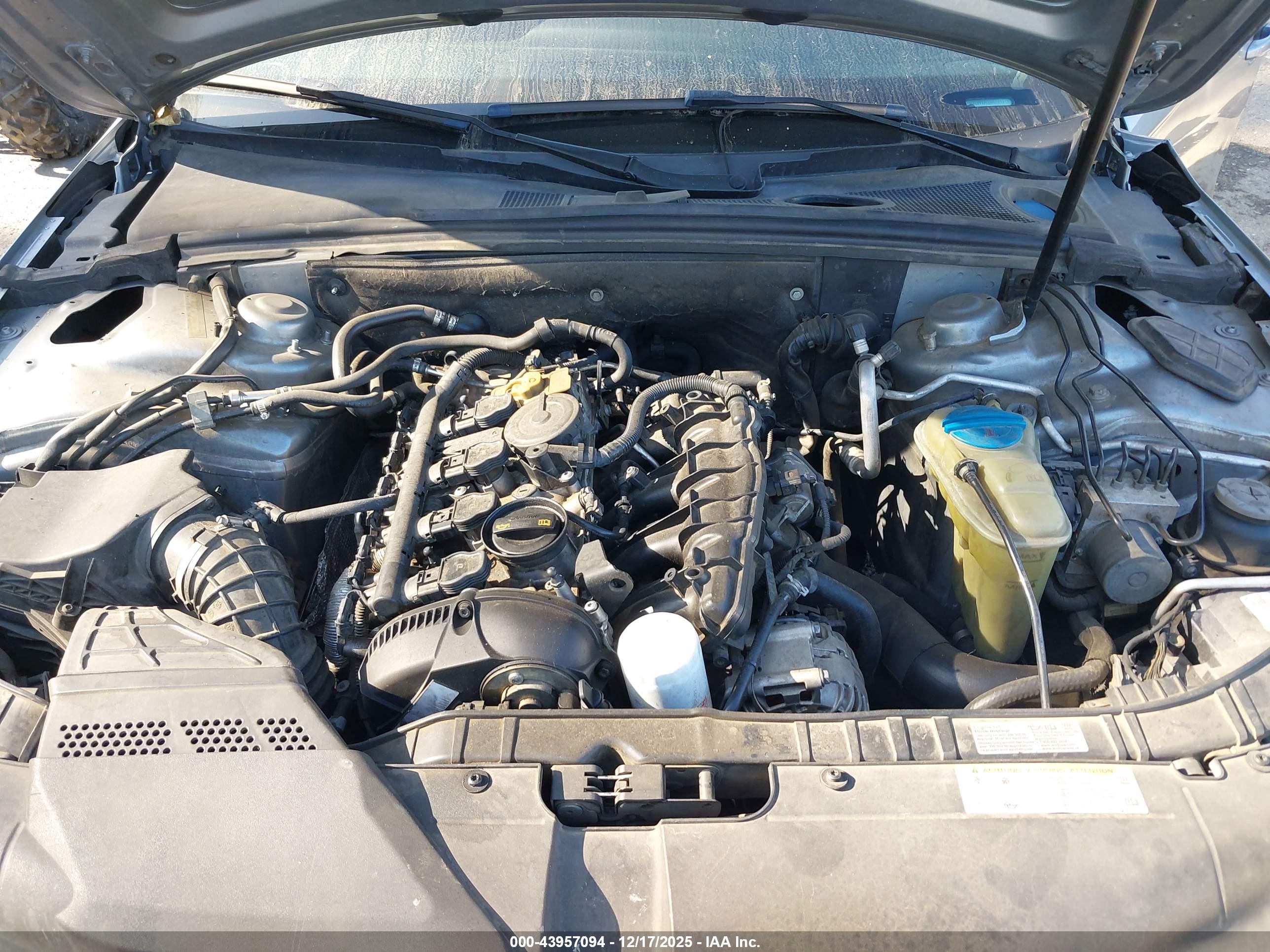 AUDI A4 image 10