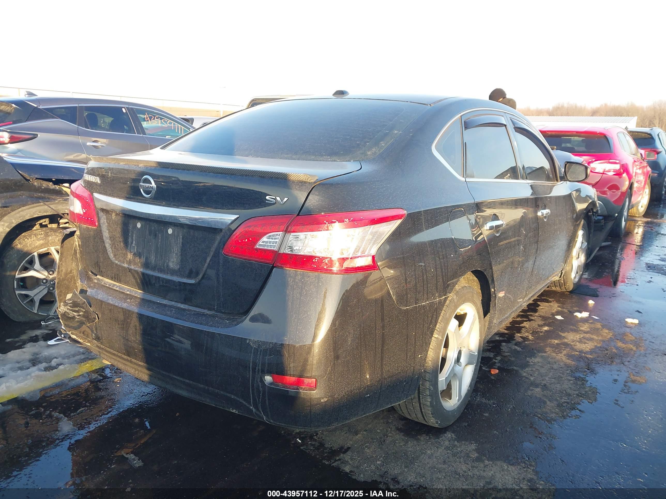 NISSAN SENTRA image 4