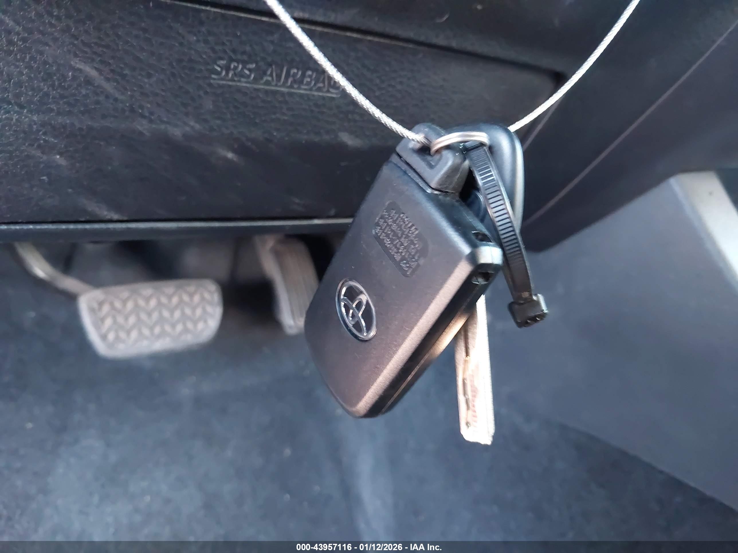 TOYOTA TACOMA image 11