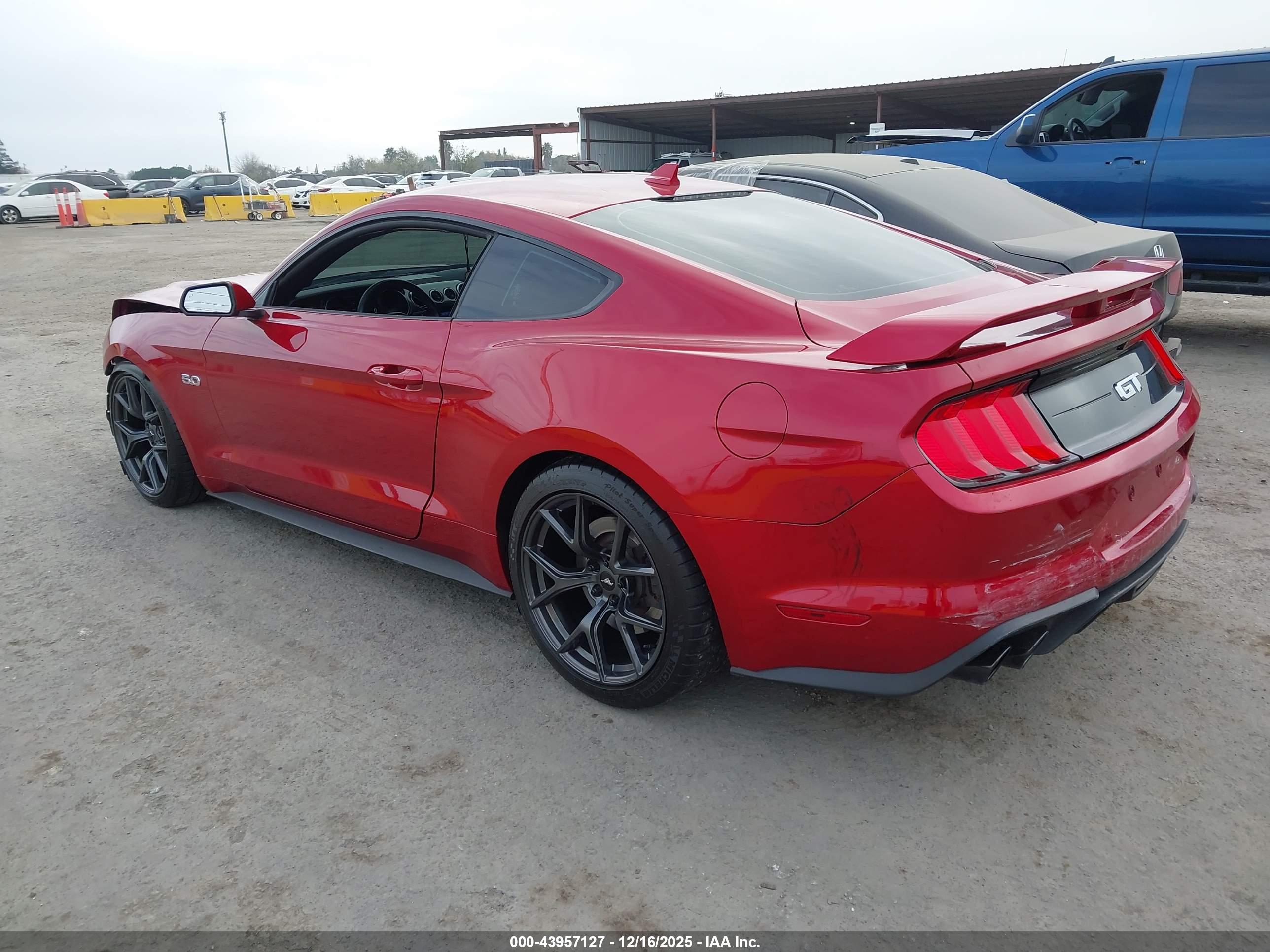 FORD MUSTANG image 3