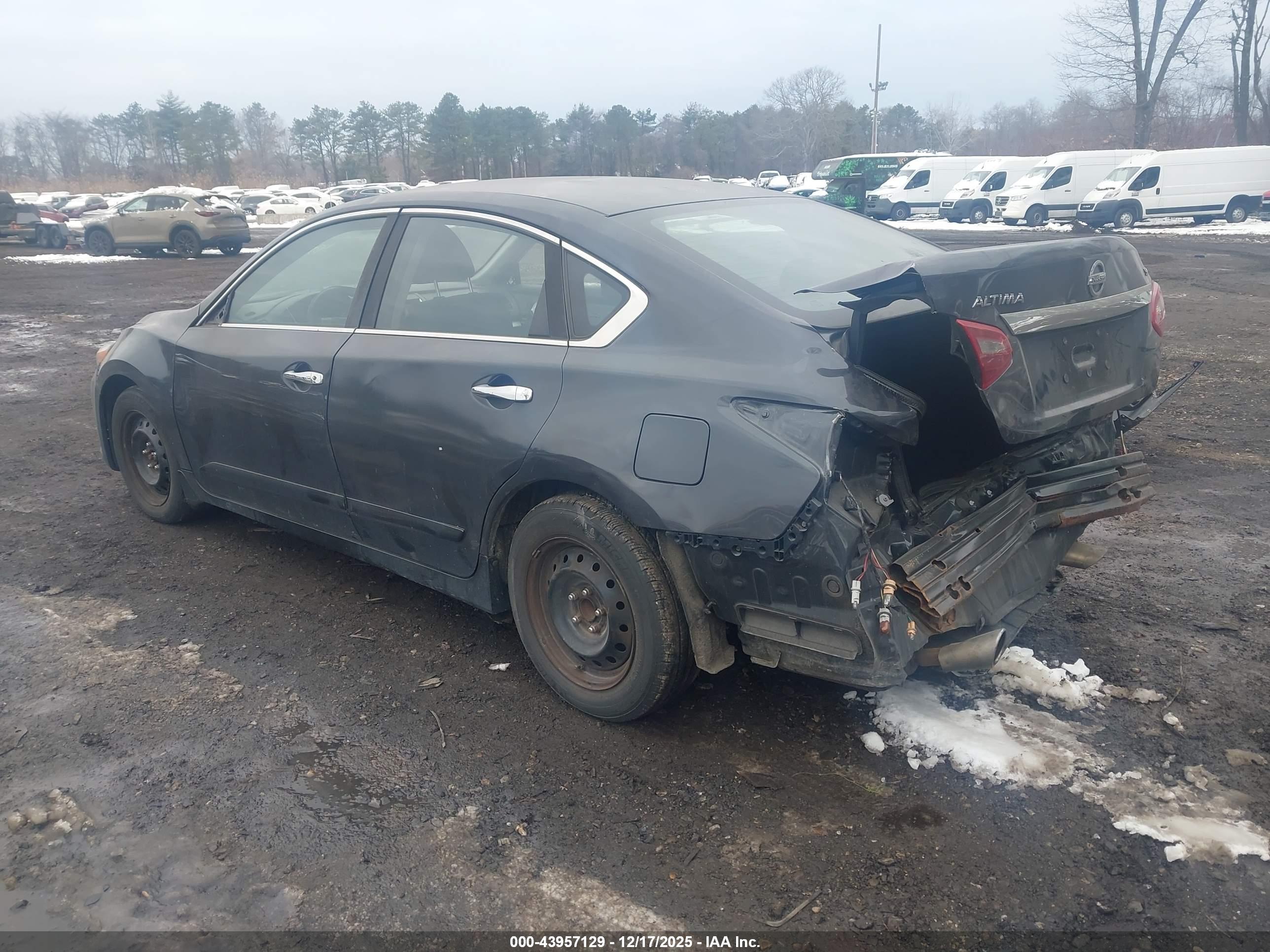 NISSAN ALTIMA image 3