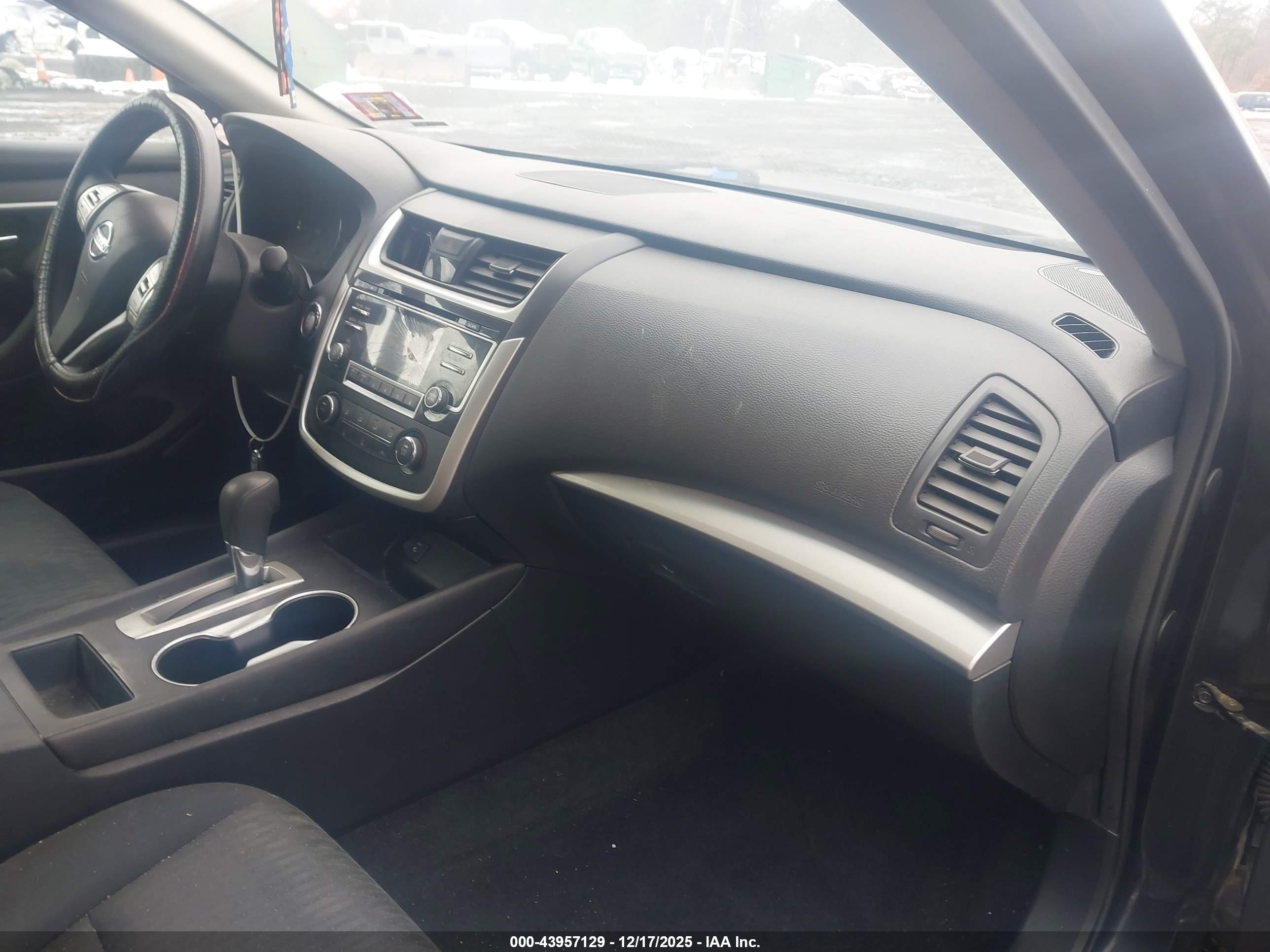 NISSAN ALTIMA image 5