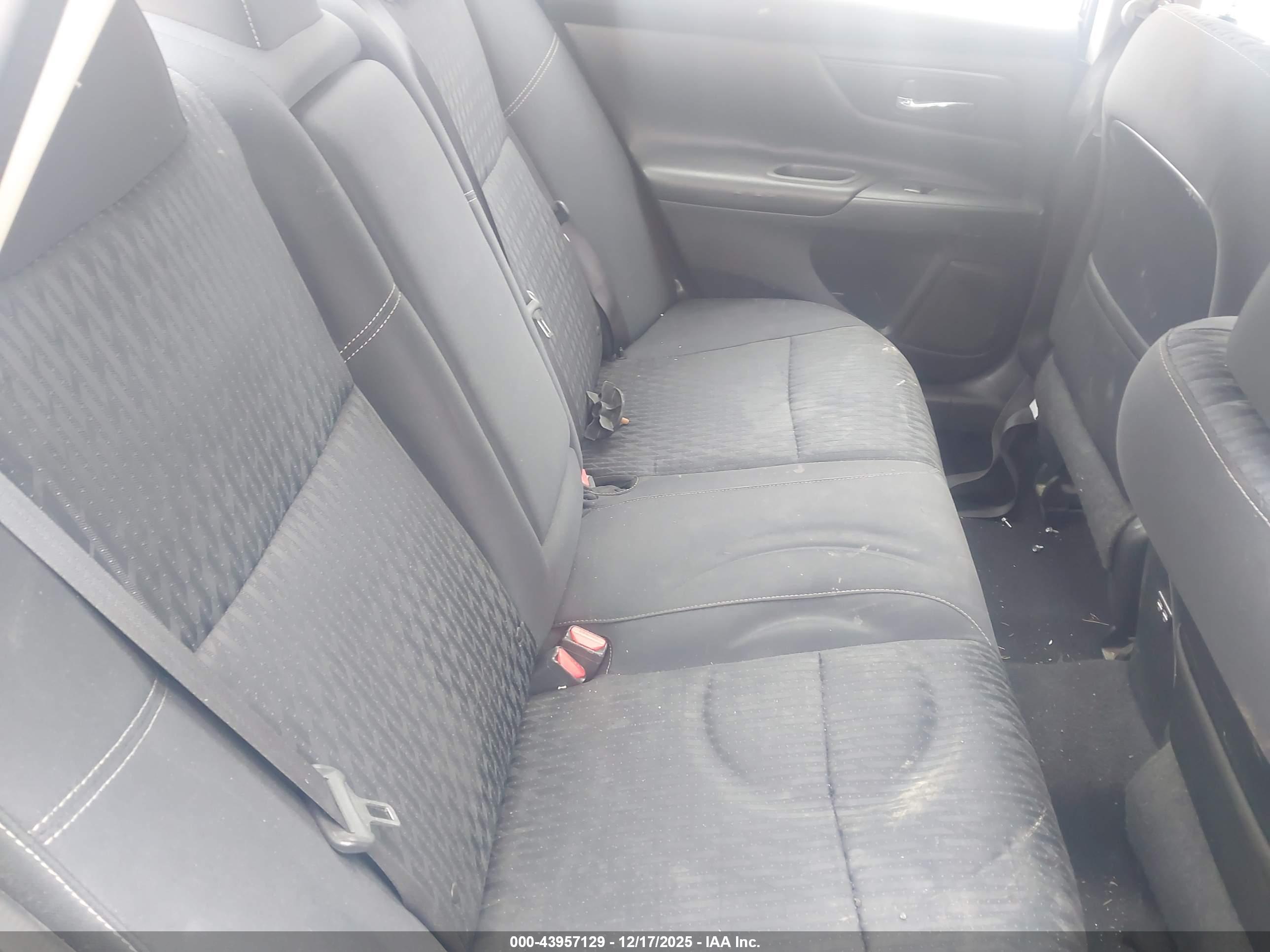 NISSAN ALTIMA image 8