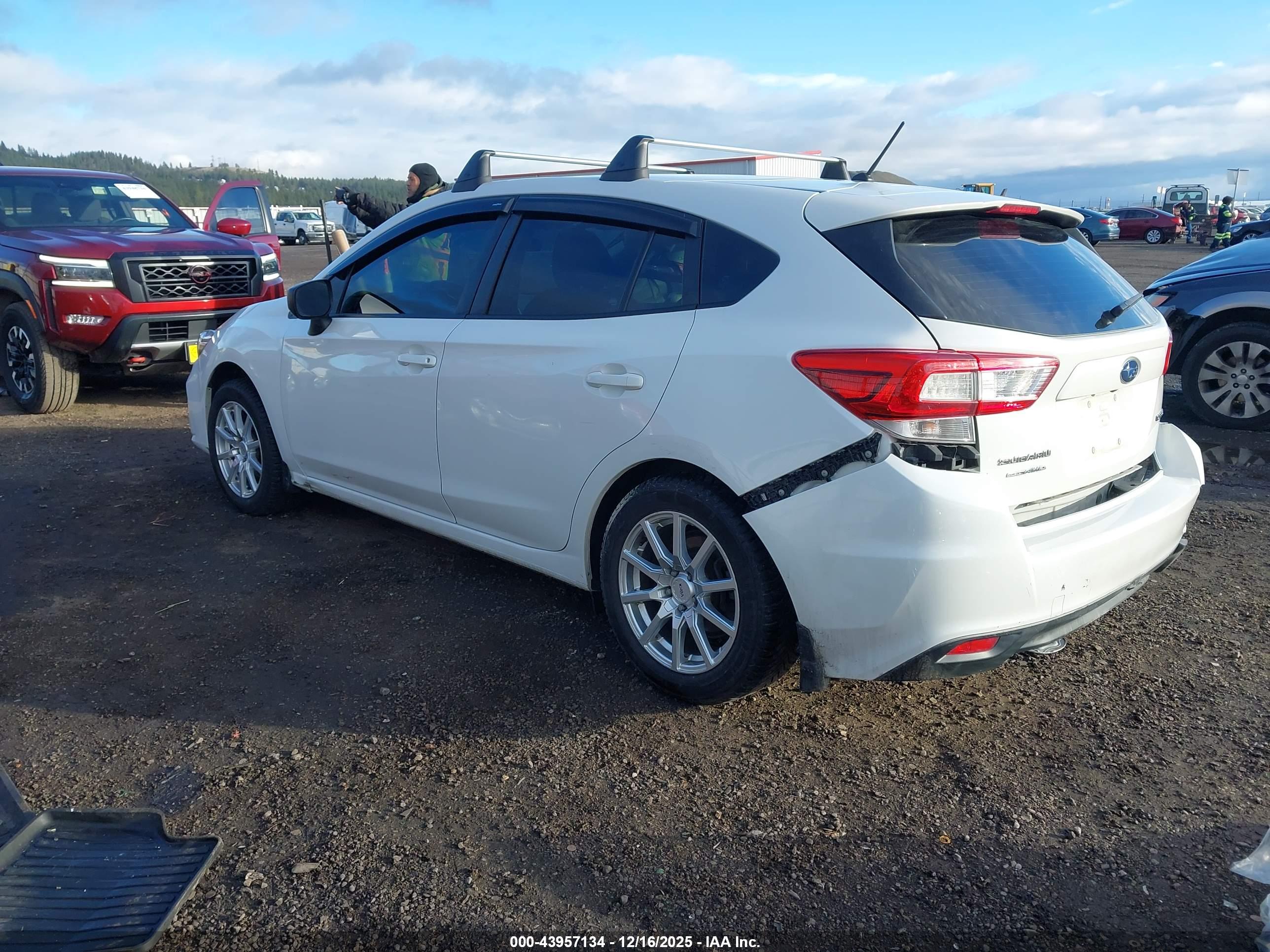 SUBARU IMPREZA image 3