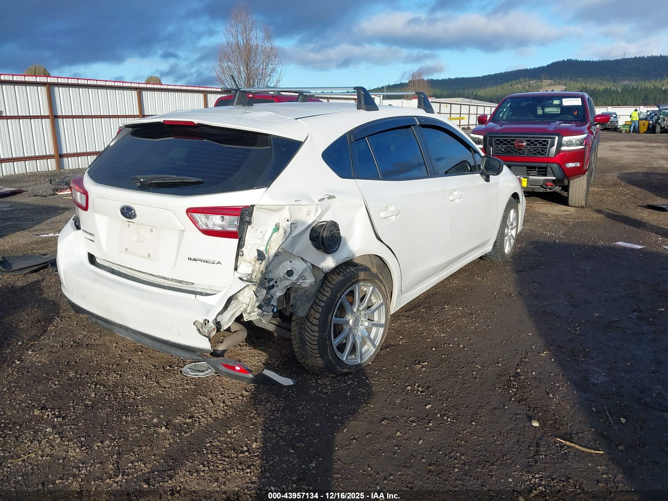 SUBARU IMPREZA image 4