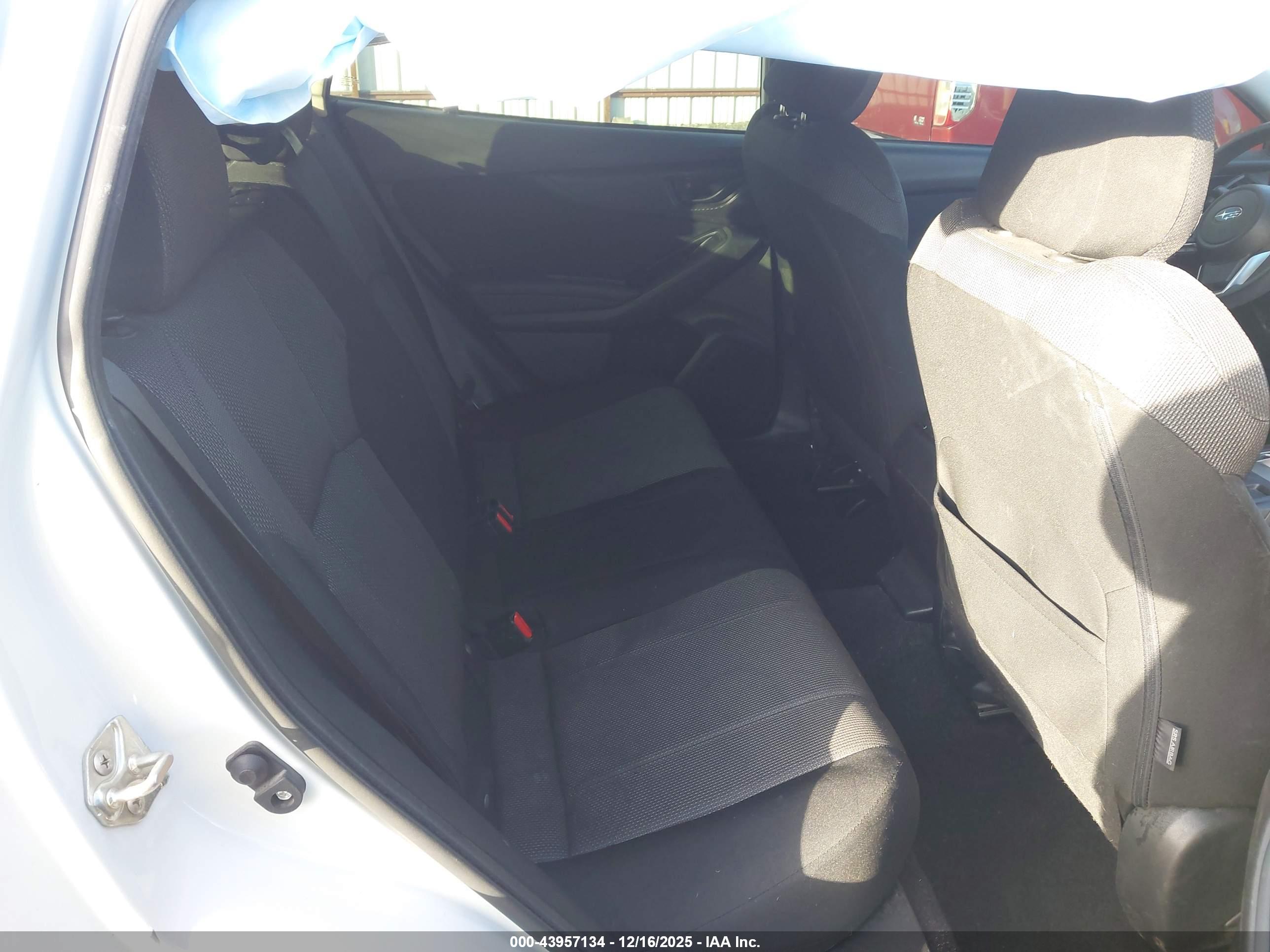 SUBARU IMPREZA image 8