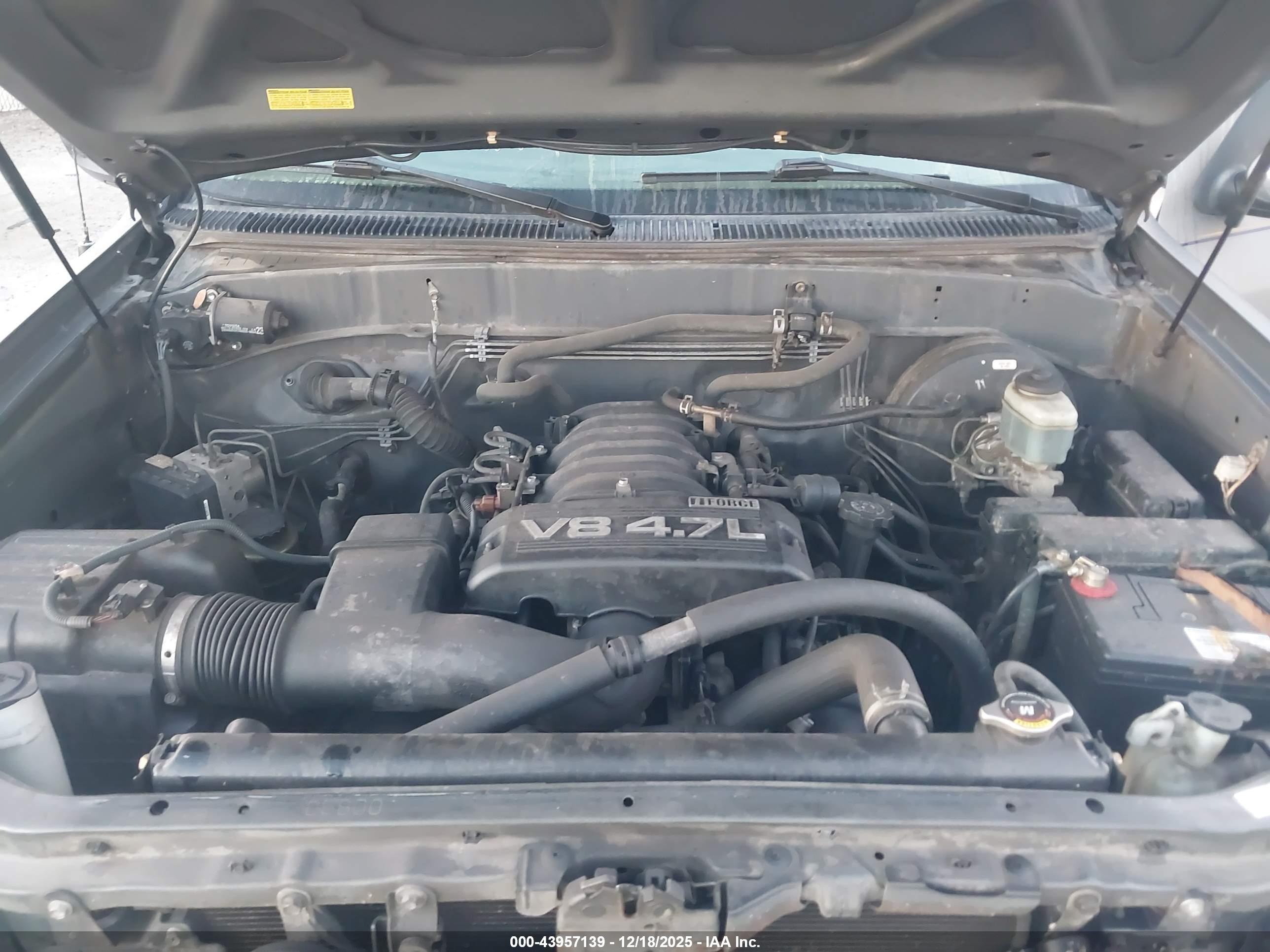 TOYOTA TUNDRA image 10