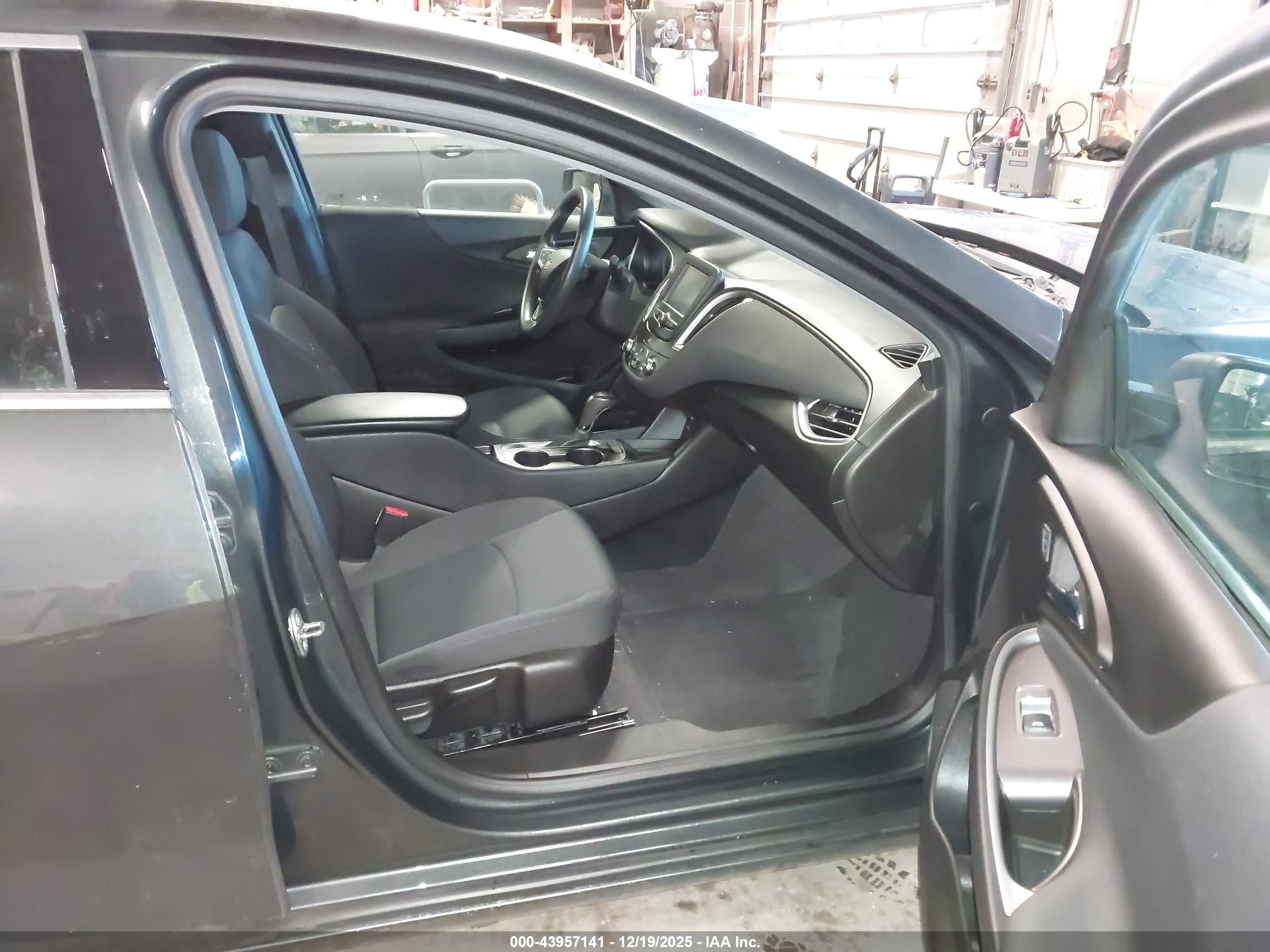 CHEVROLET MALIBU image 5