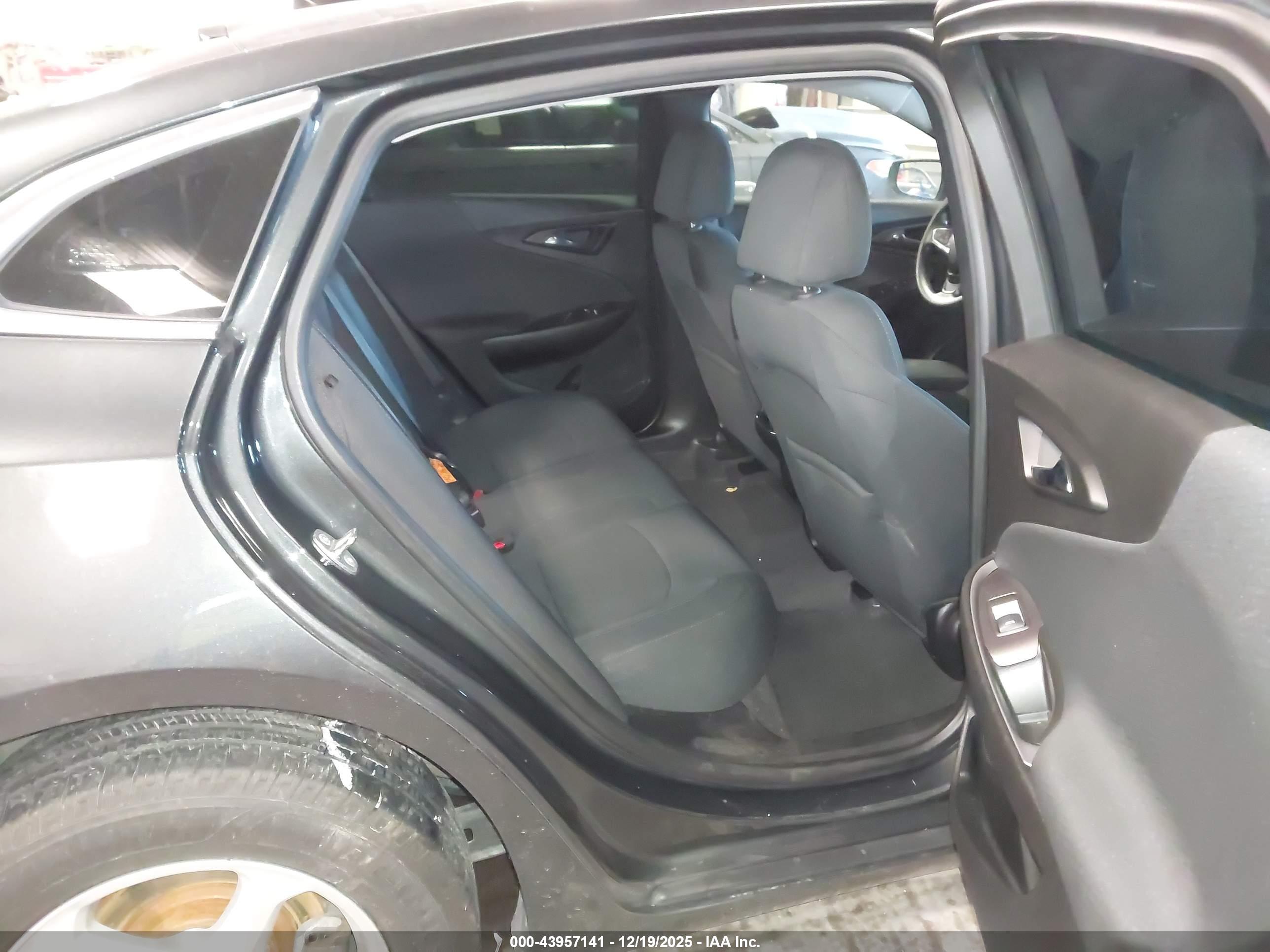 CHEVROLET MALIBU image 8