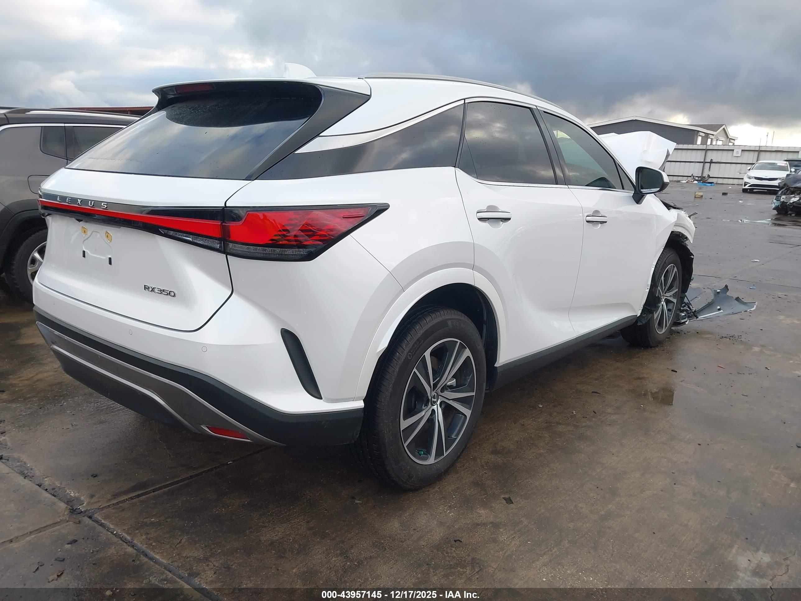 LEXUS RX image 4