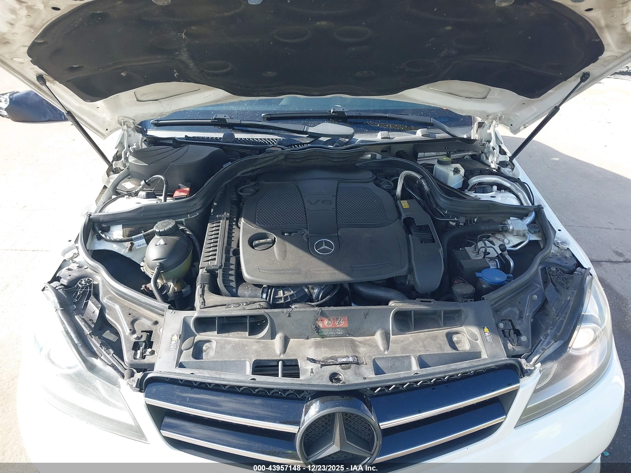 MERCEDES-BENZ C image 10