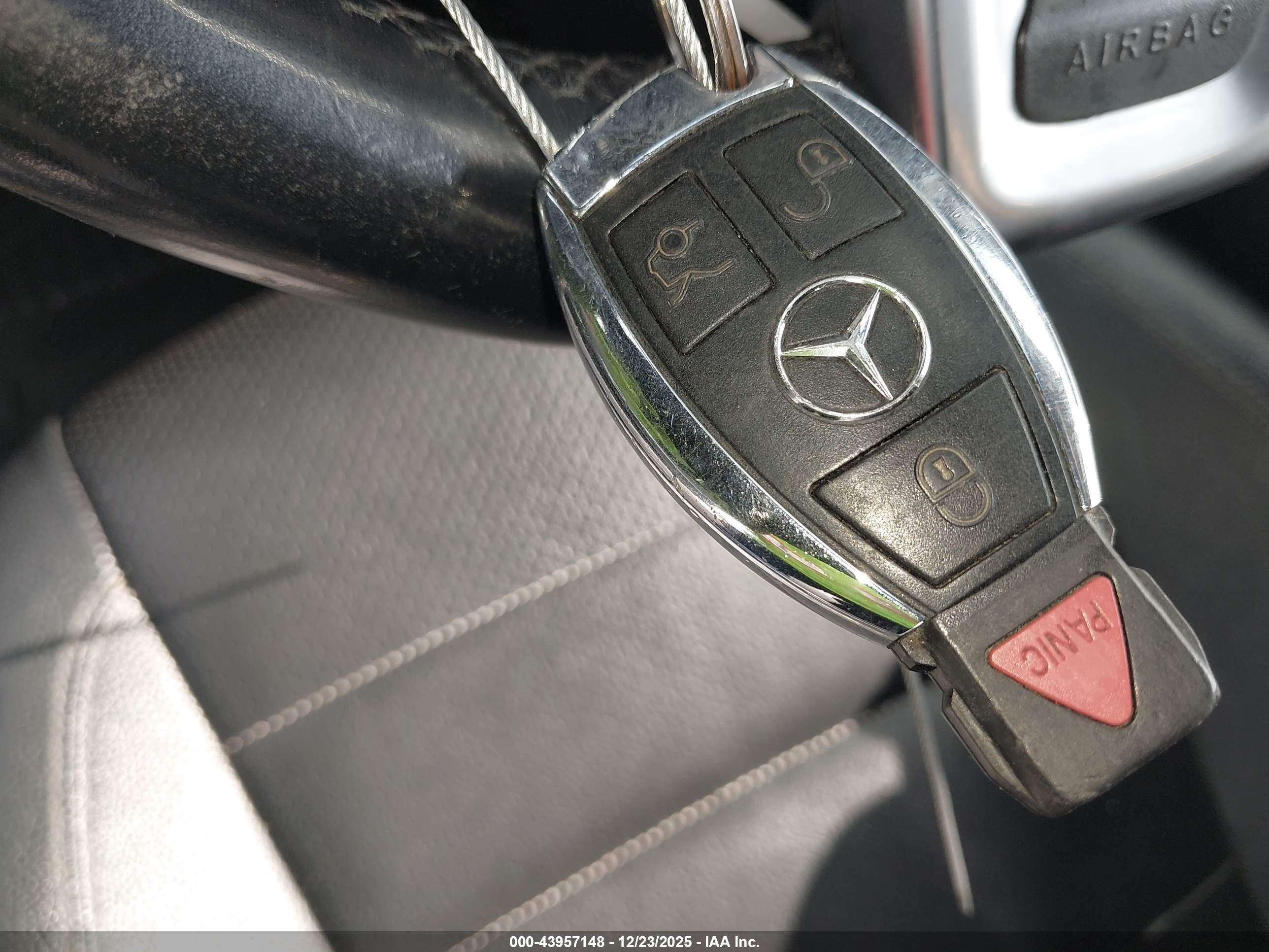 MERCEDES-BENZ C image 11