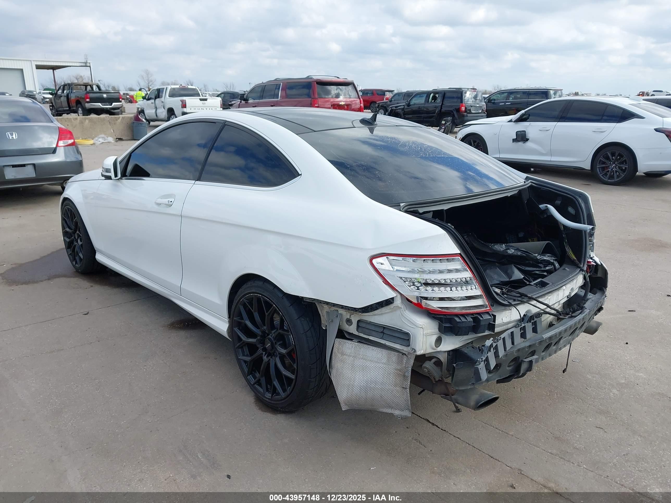 MERCEDES-BENZ C image 3