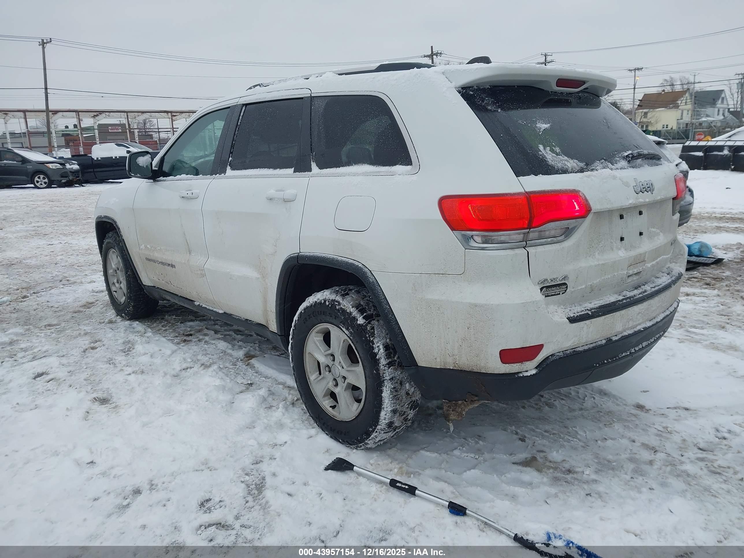 JEEP GRAND image 3