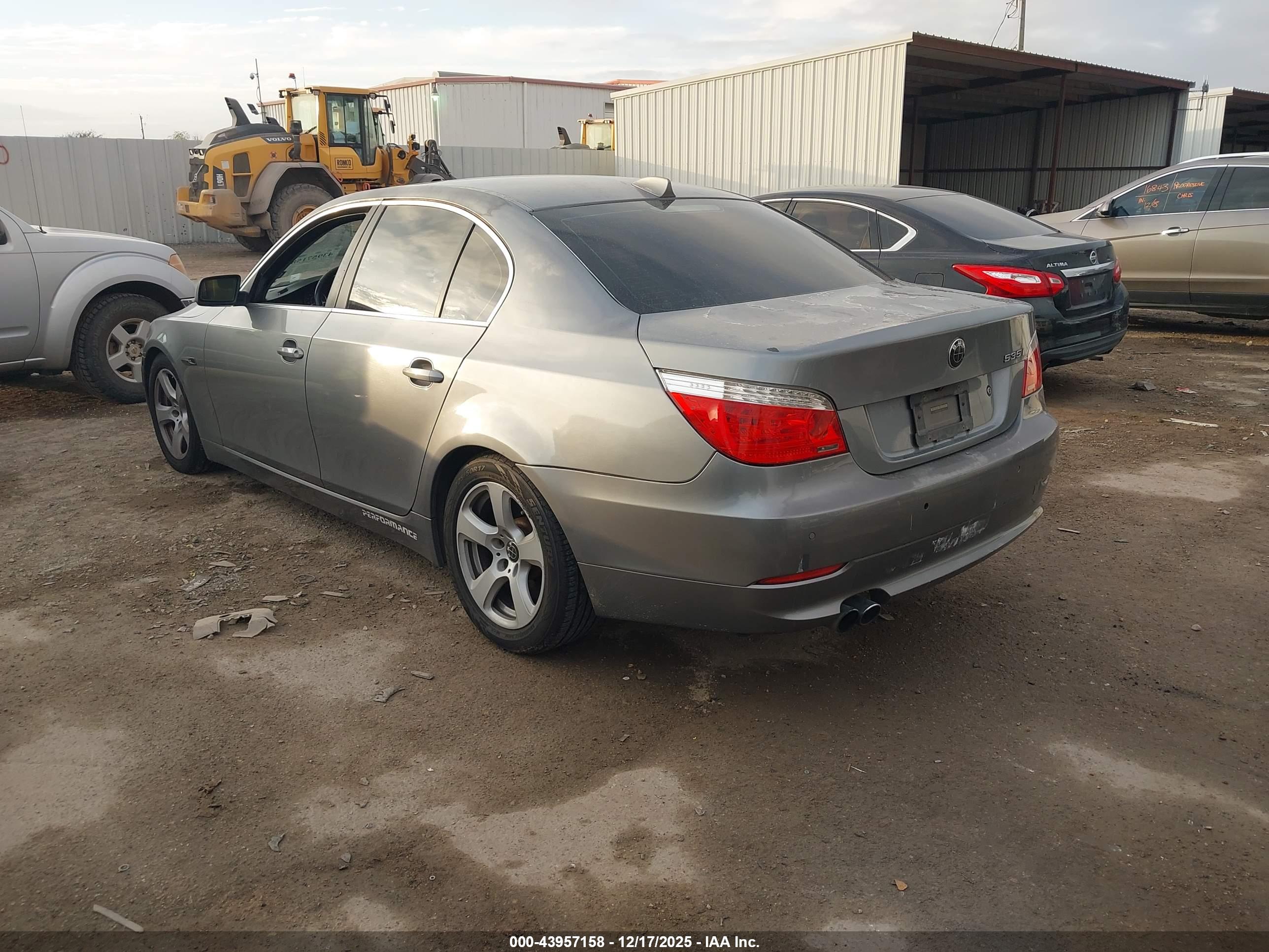 BMW 535I image 3