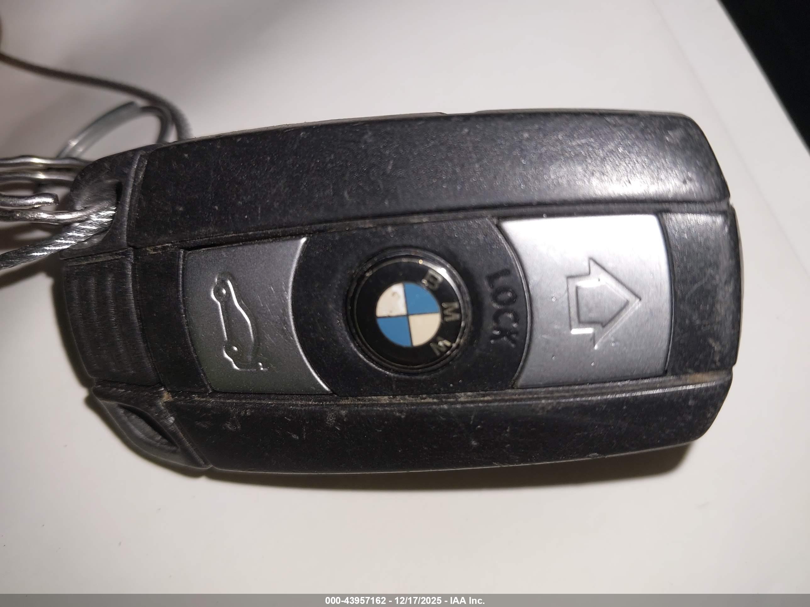 BMW 328I image 11