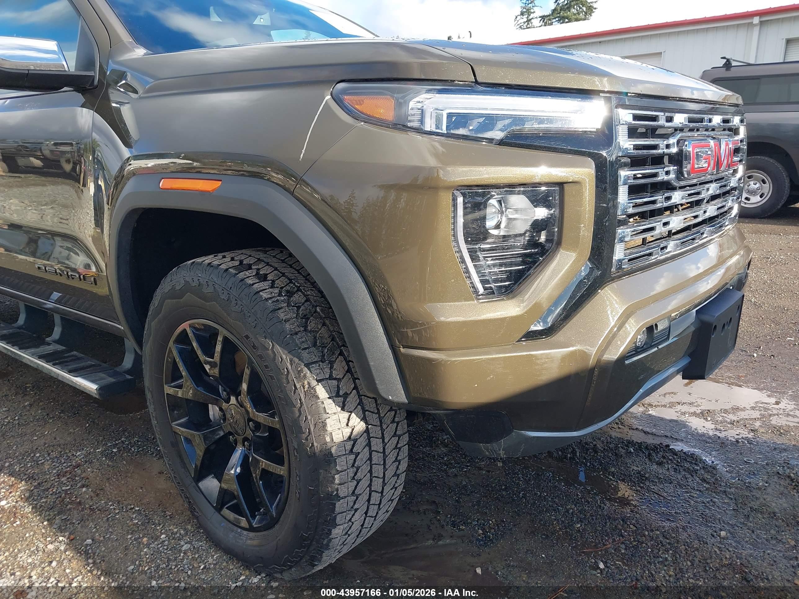 GMC CANYON image 6