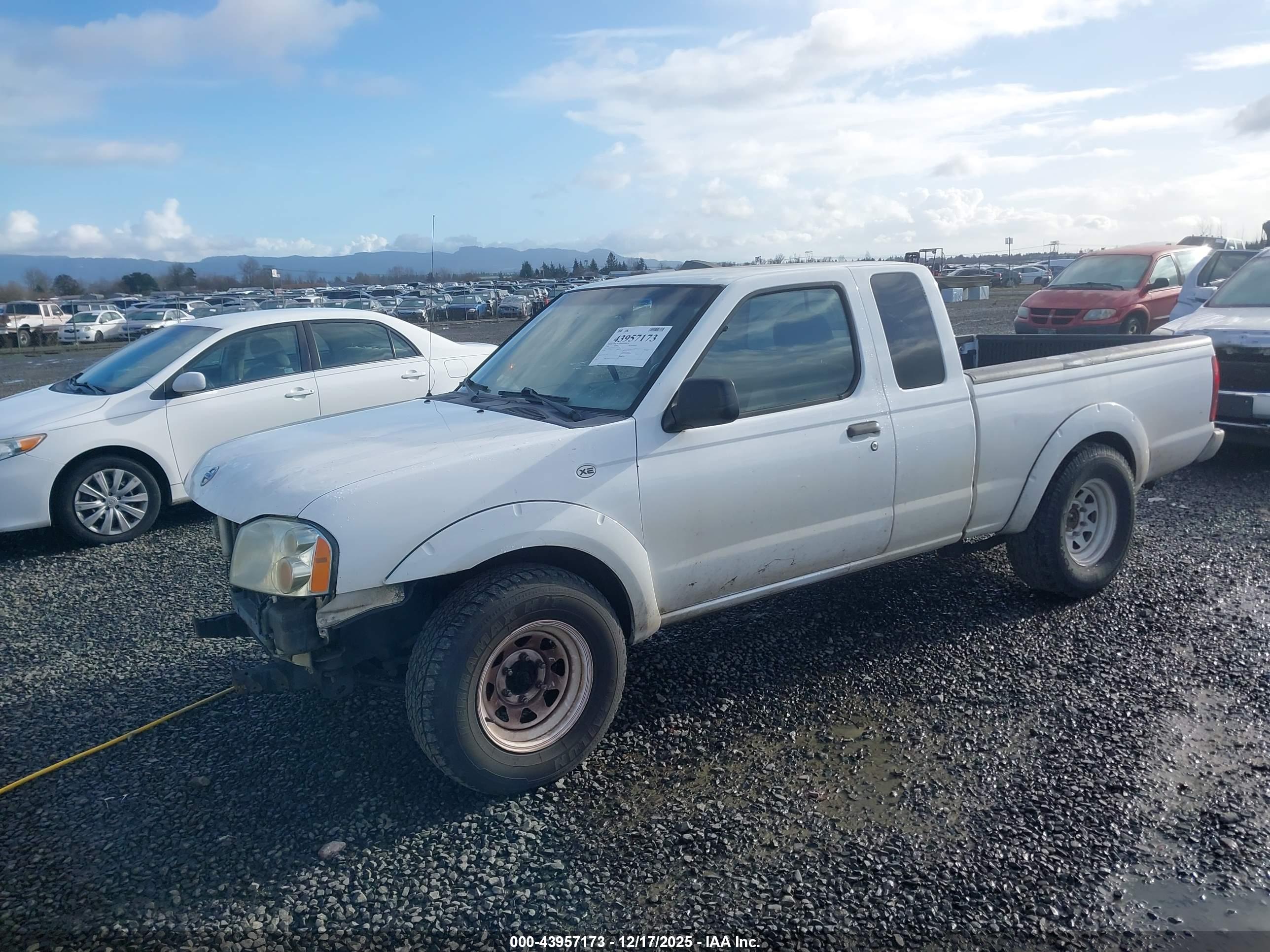 NISSAN FRONTIER image 2