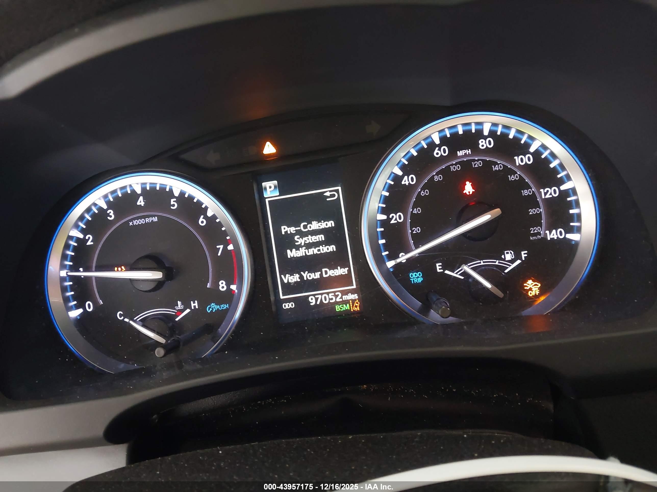 TOYOTA HIGHLANDER image 7