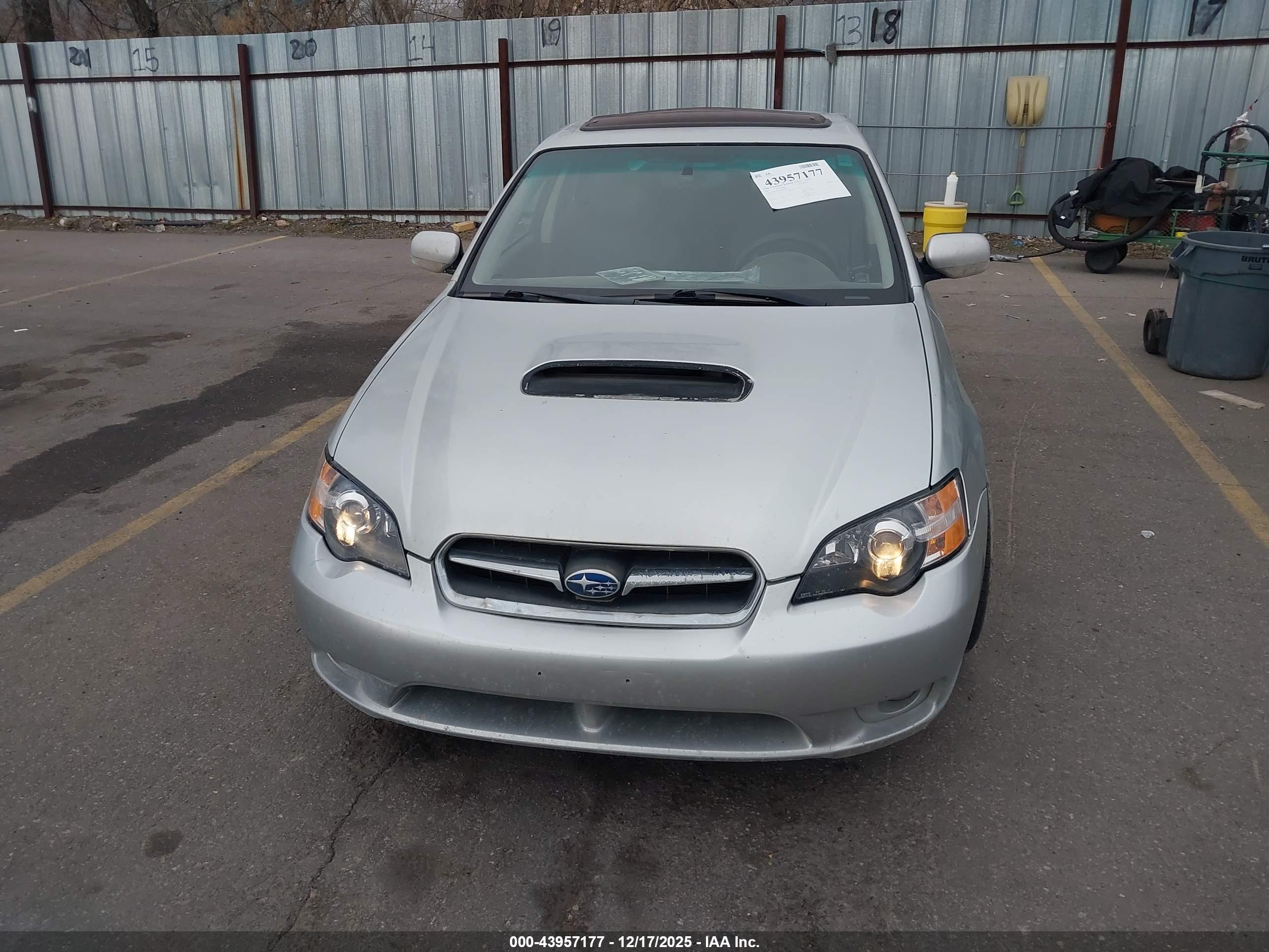 SUBARU LEGACY image 6