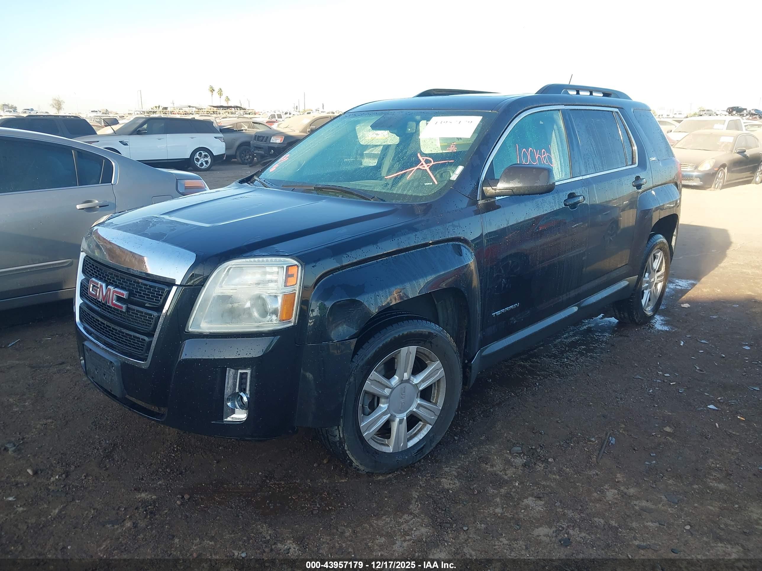 GMC TERRAIN image 2