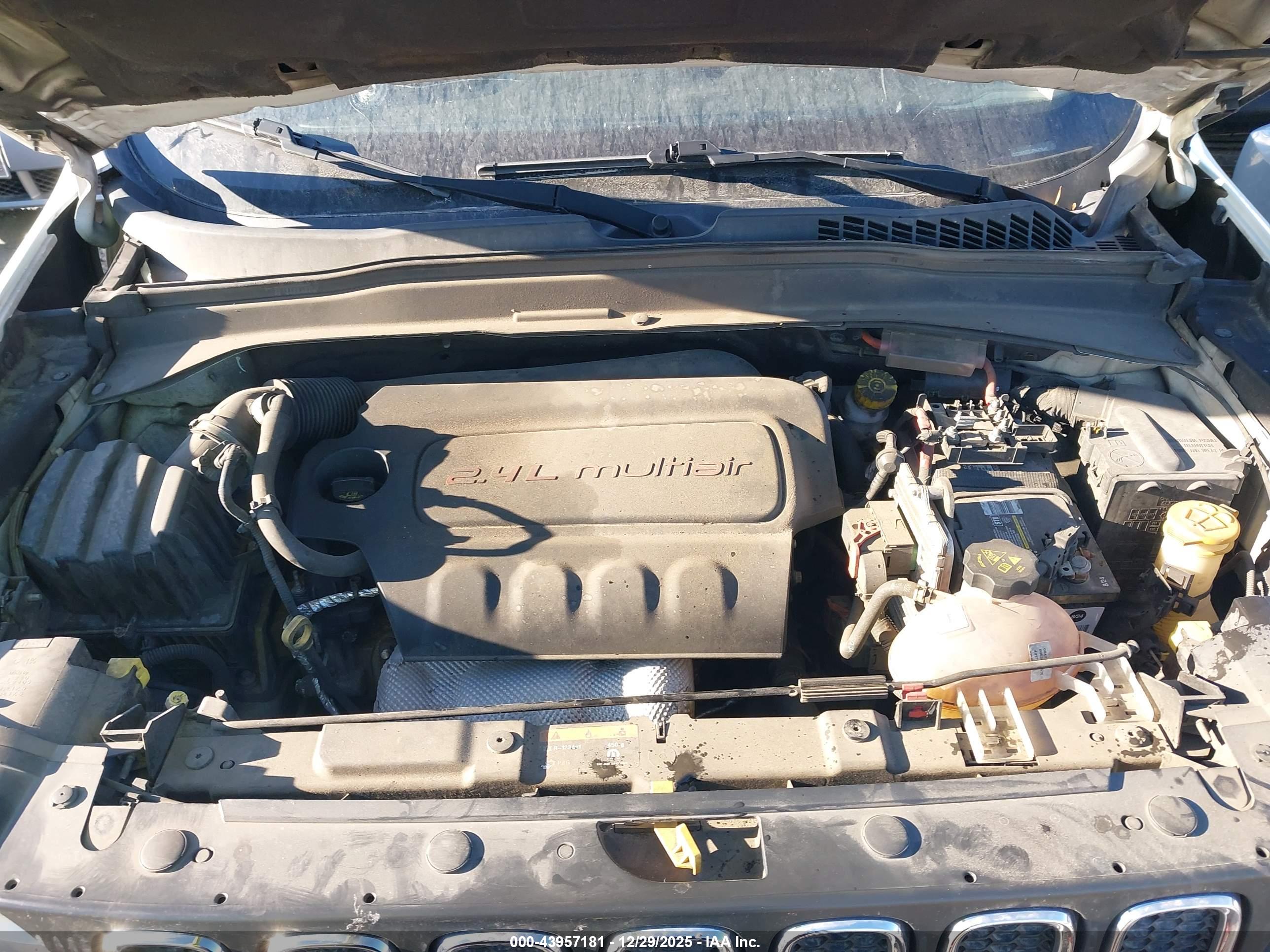 JEEP RENEGADE image 10