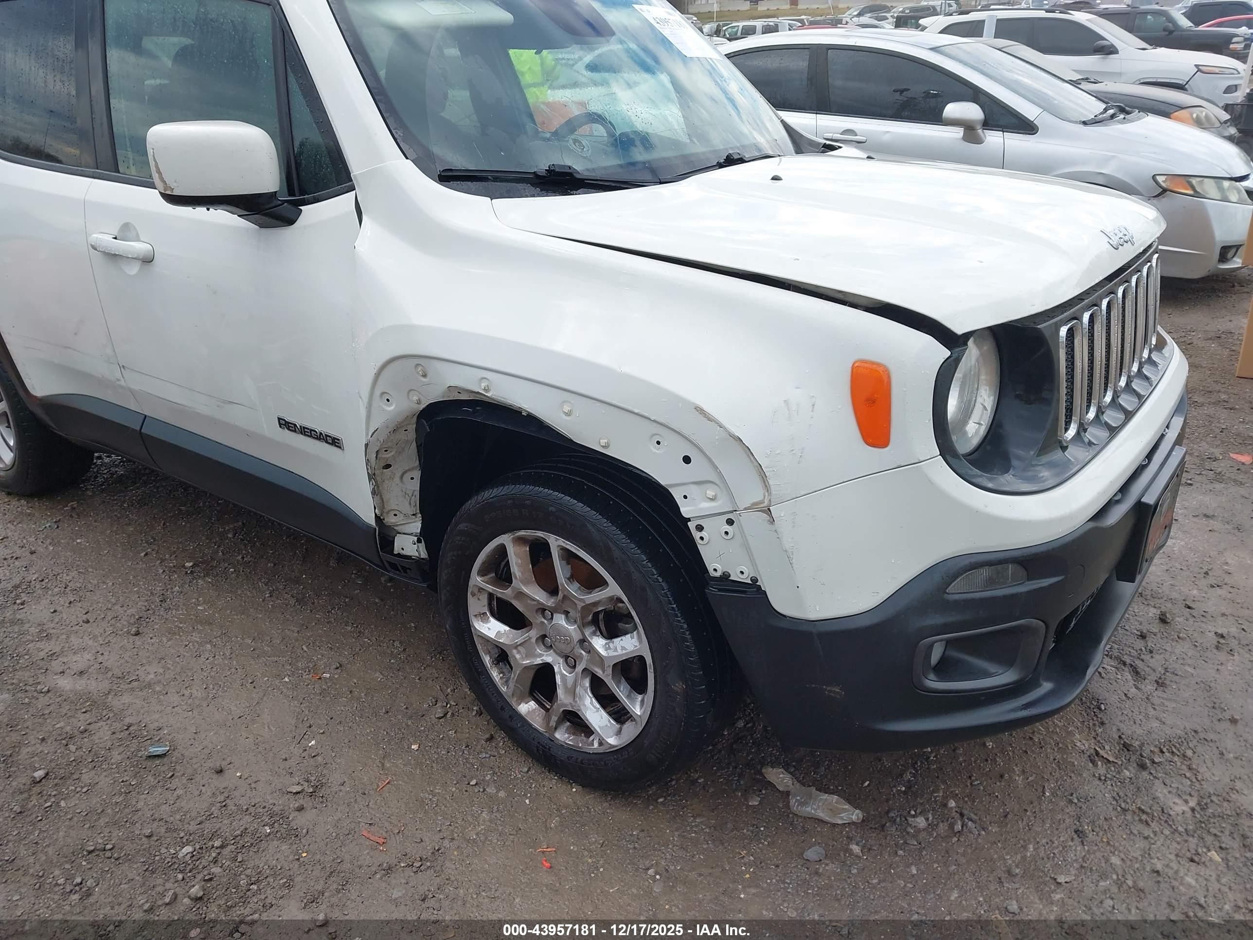 JEEP RENEGADE image 6