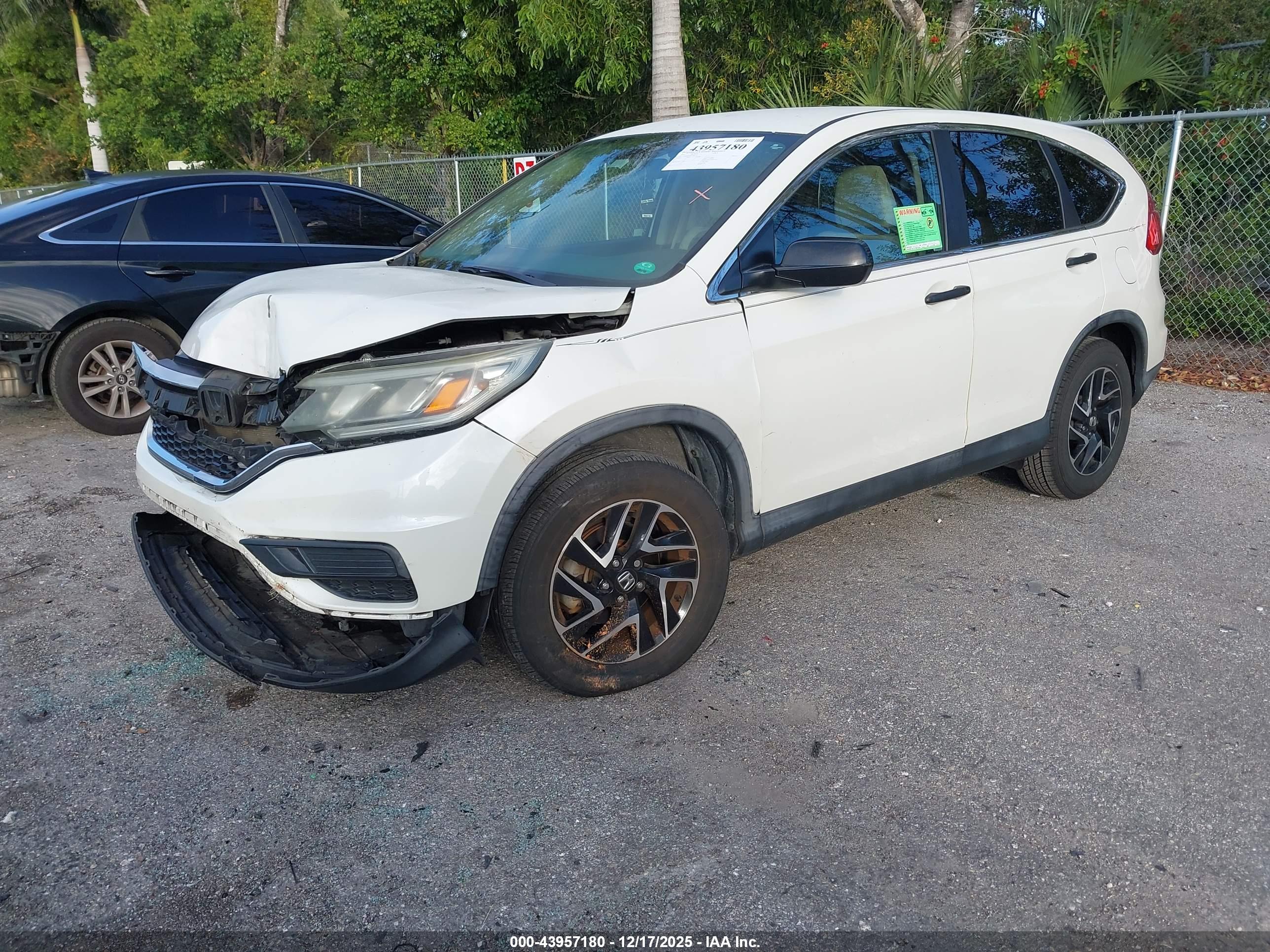 HONDA CR-V image 2