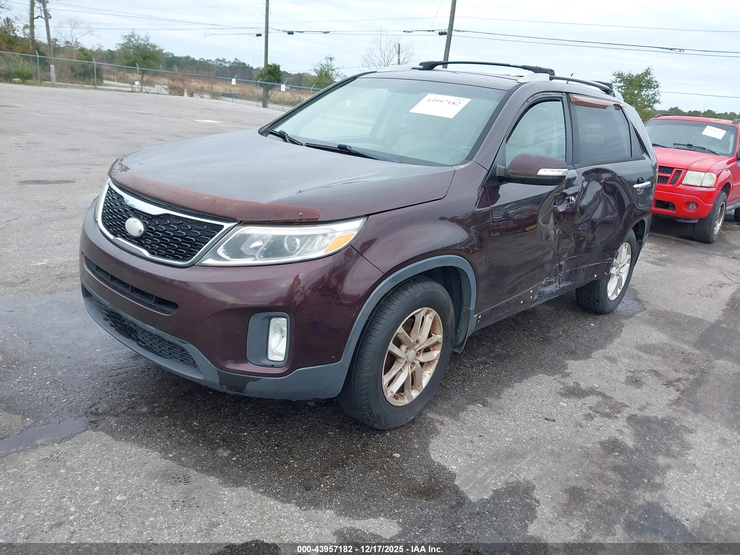 KIA SORENTO image 2