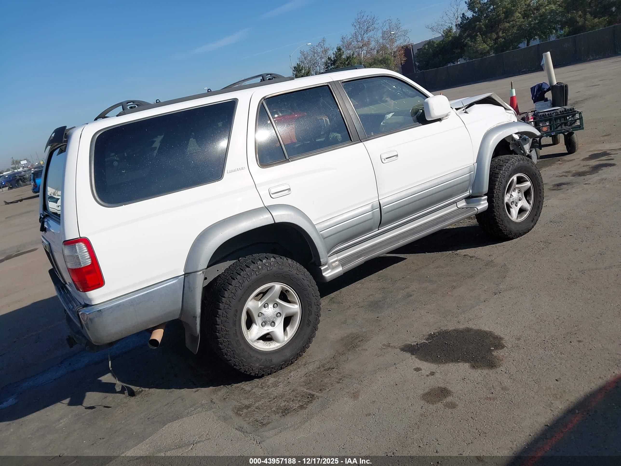 TOYOTA 4RUNNER image 4
