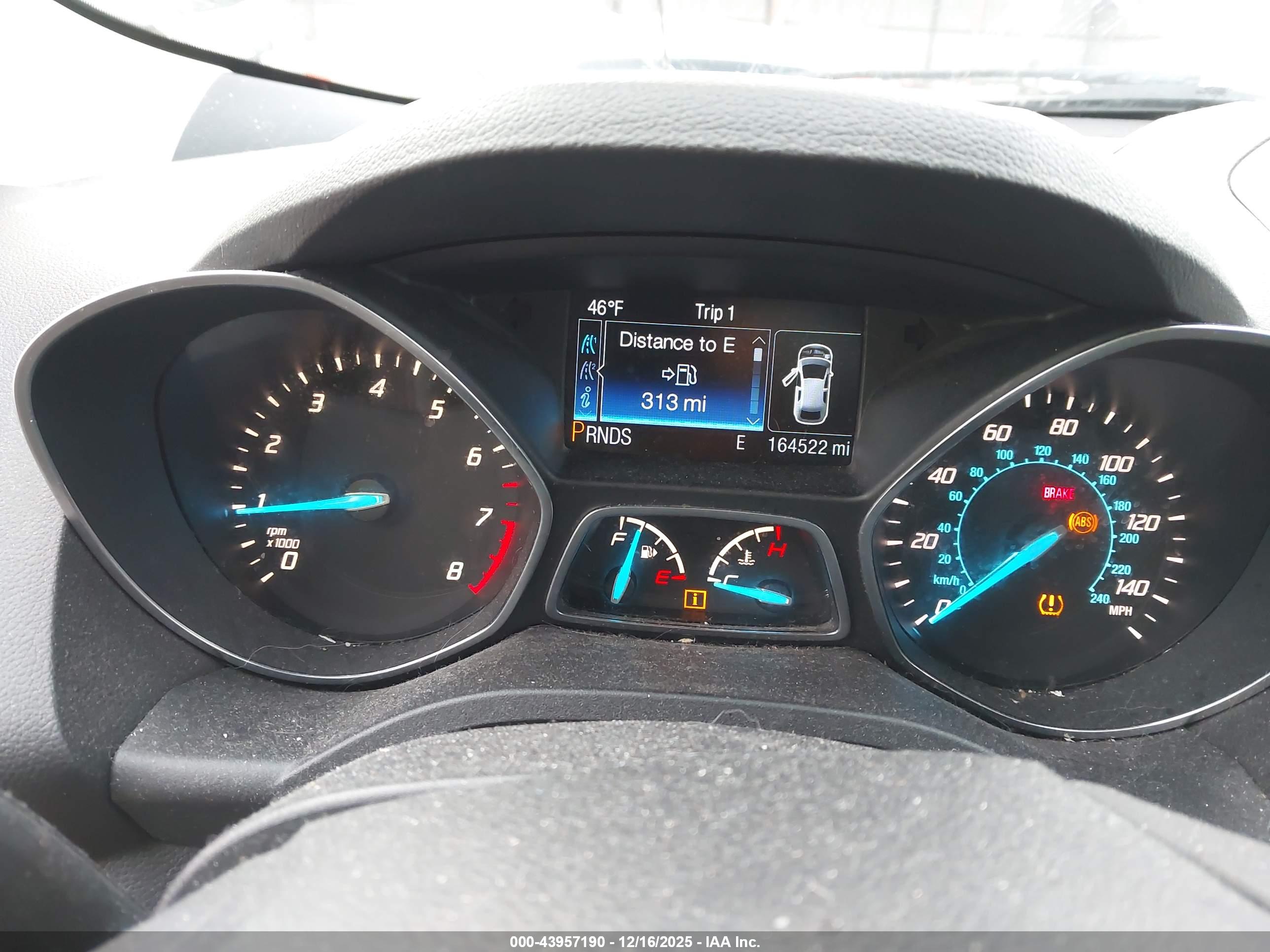 FORD ESCAPE image 7
