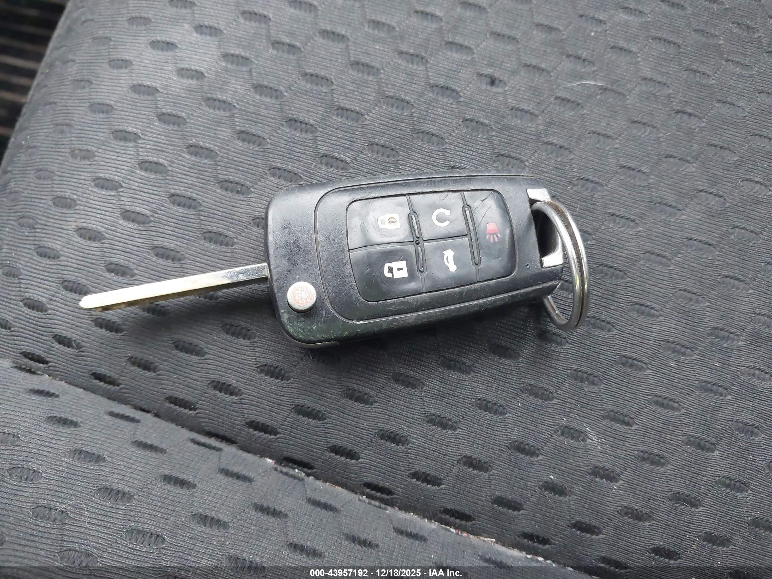 CHEVROLET EQUINOX image 11