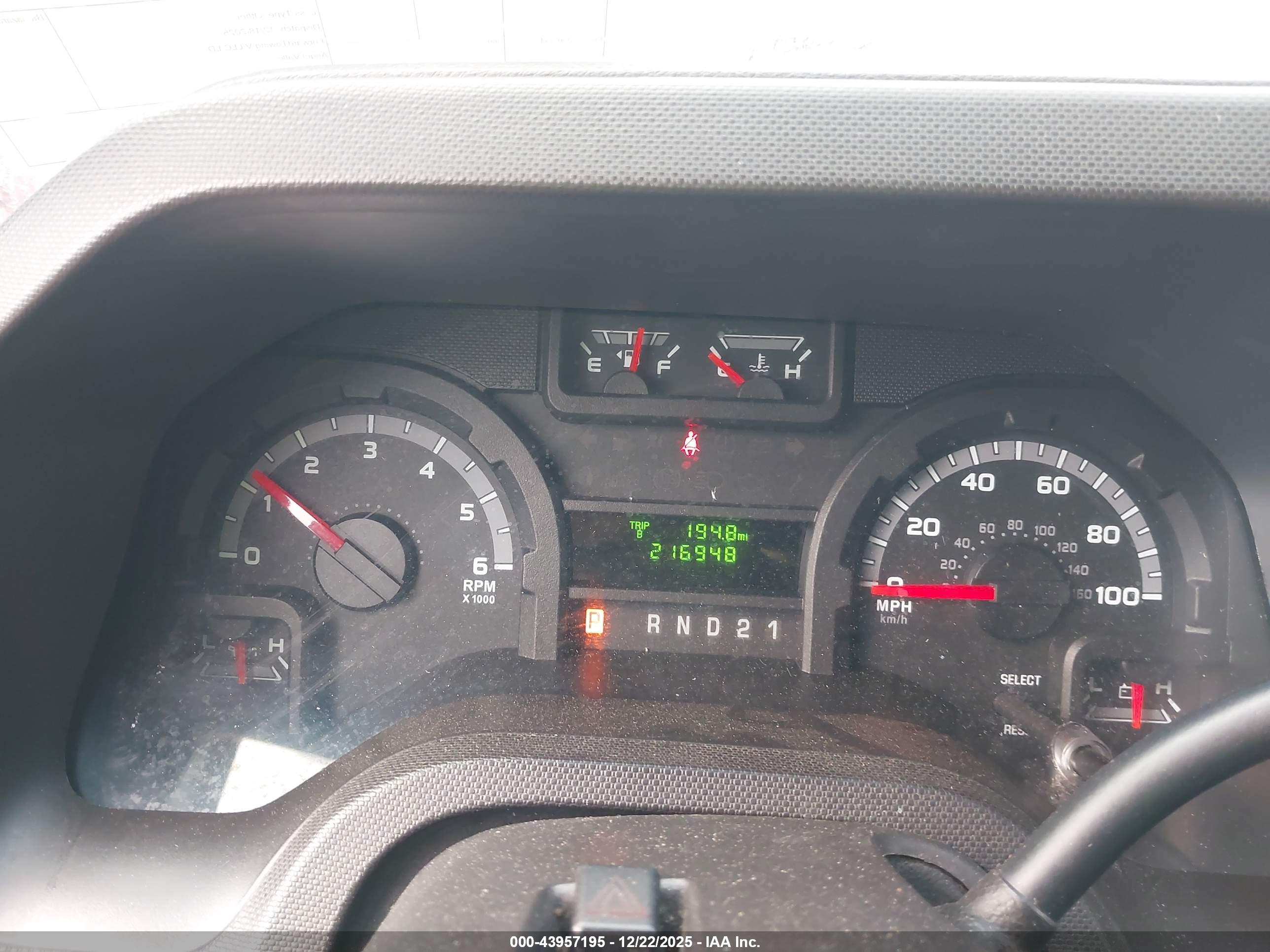 FORD E-350 image 7