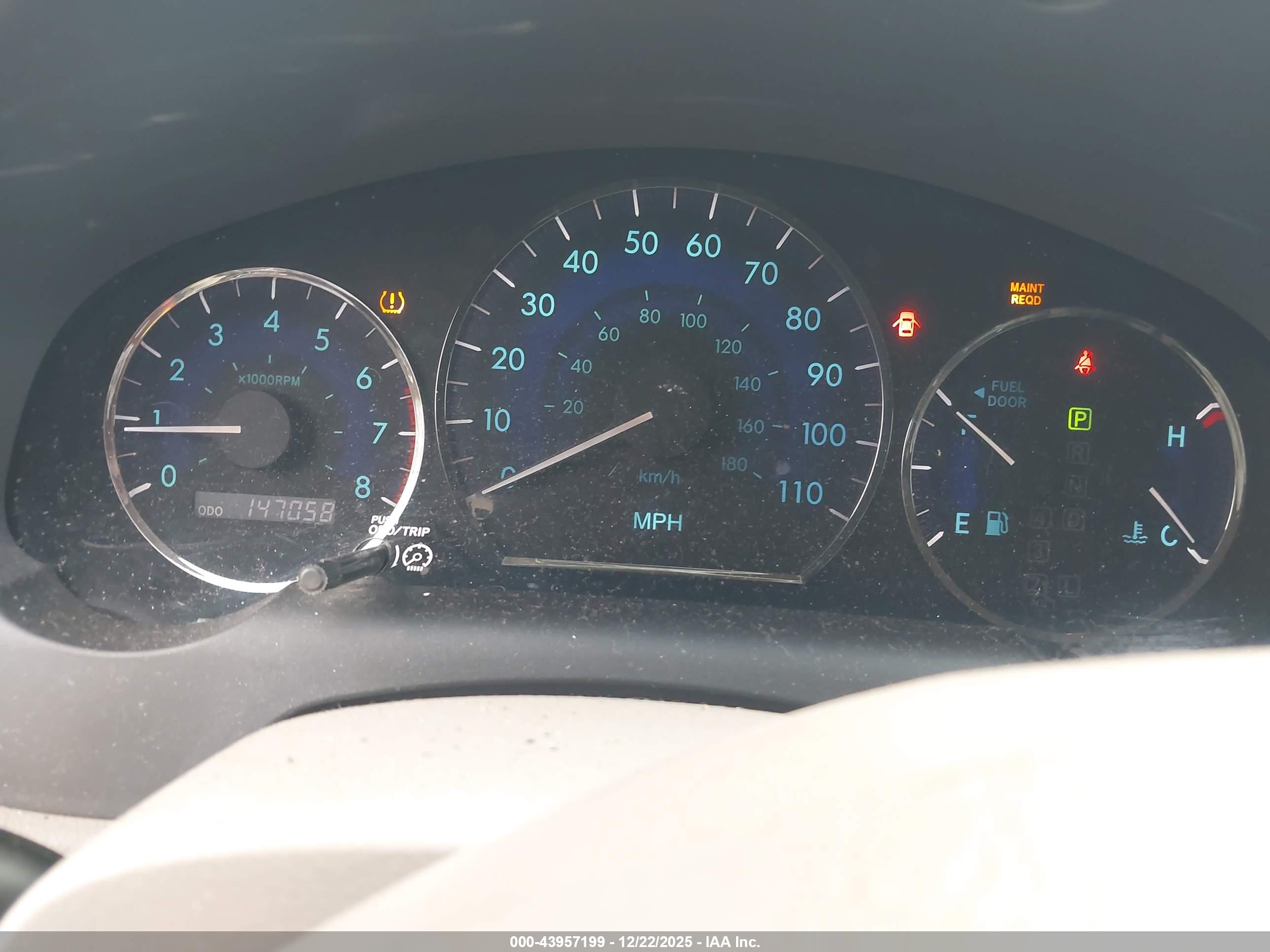 TOYOTA SIENNA image 7