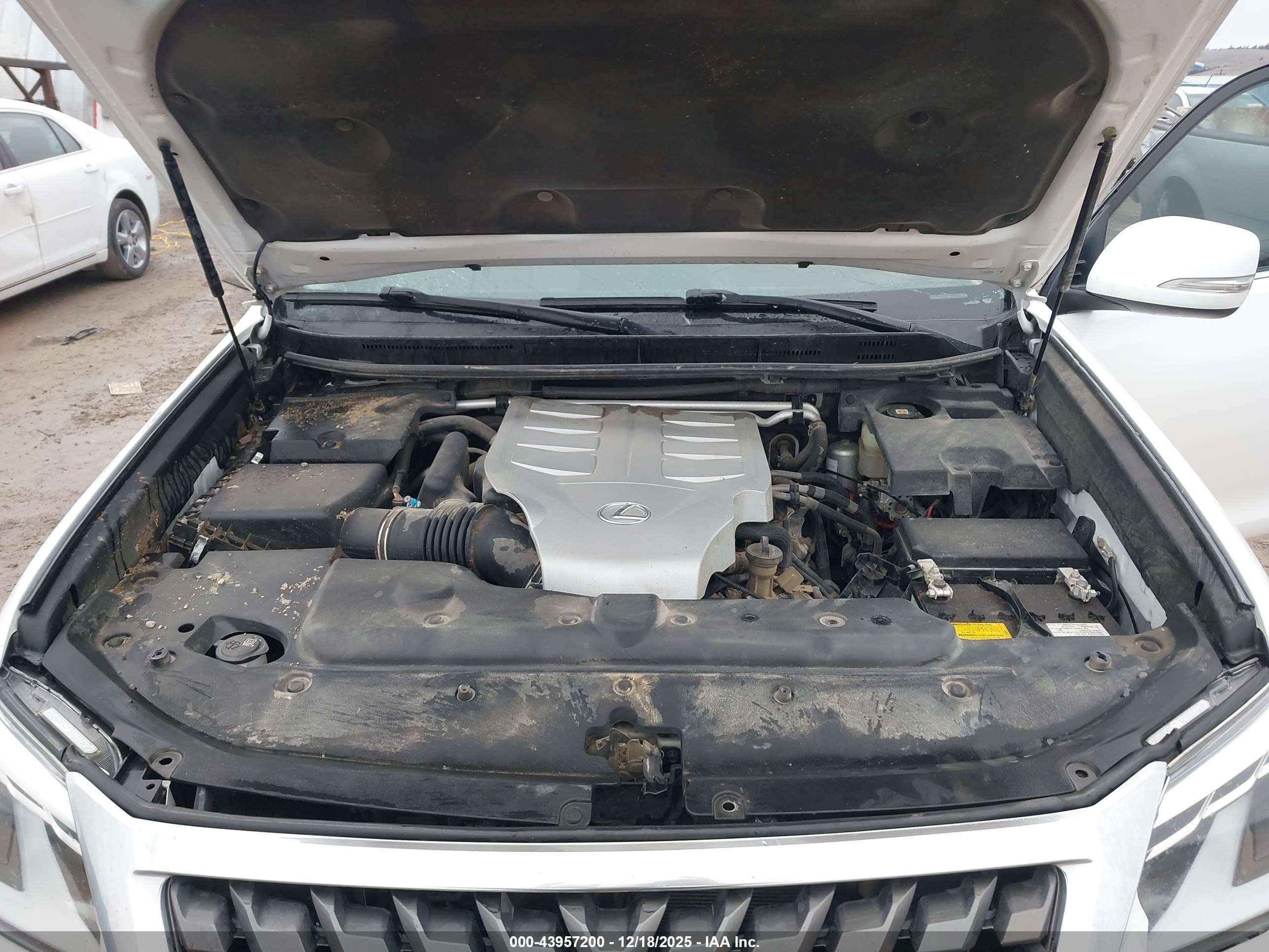 LEXUS GX image 10