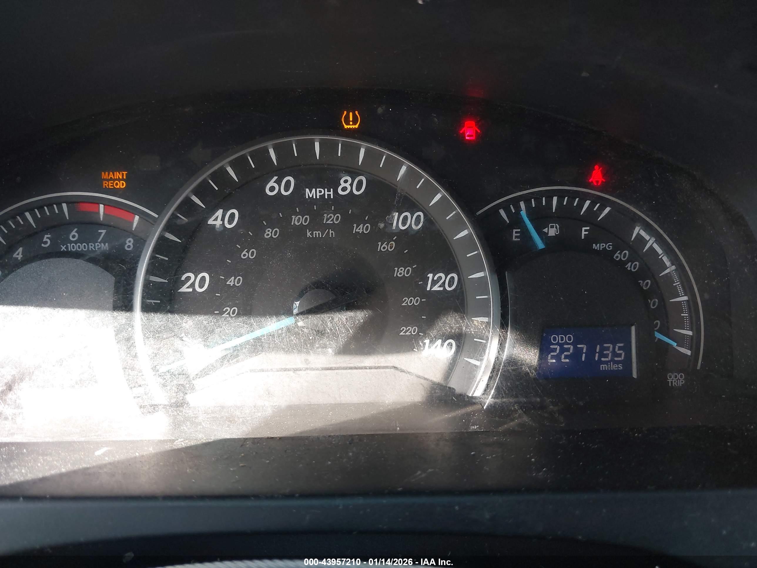 TOYOTA CAMRY image 7